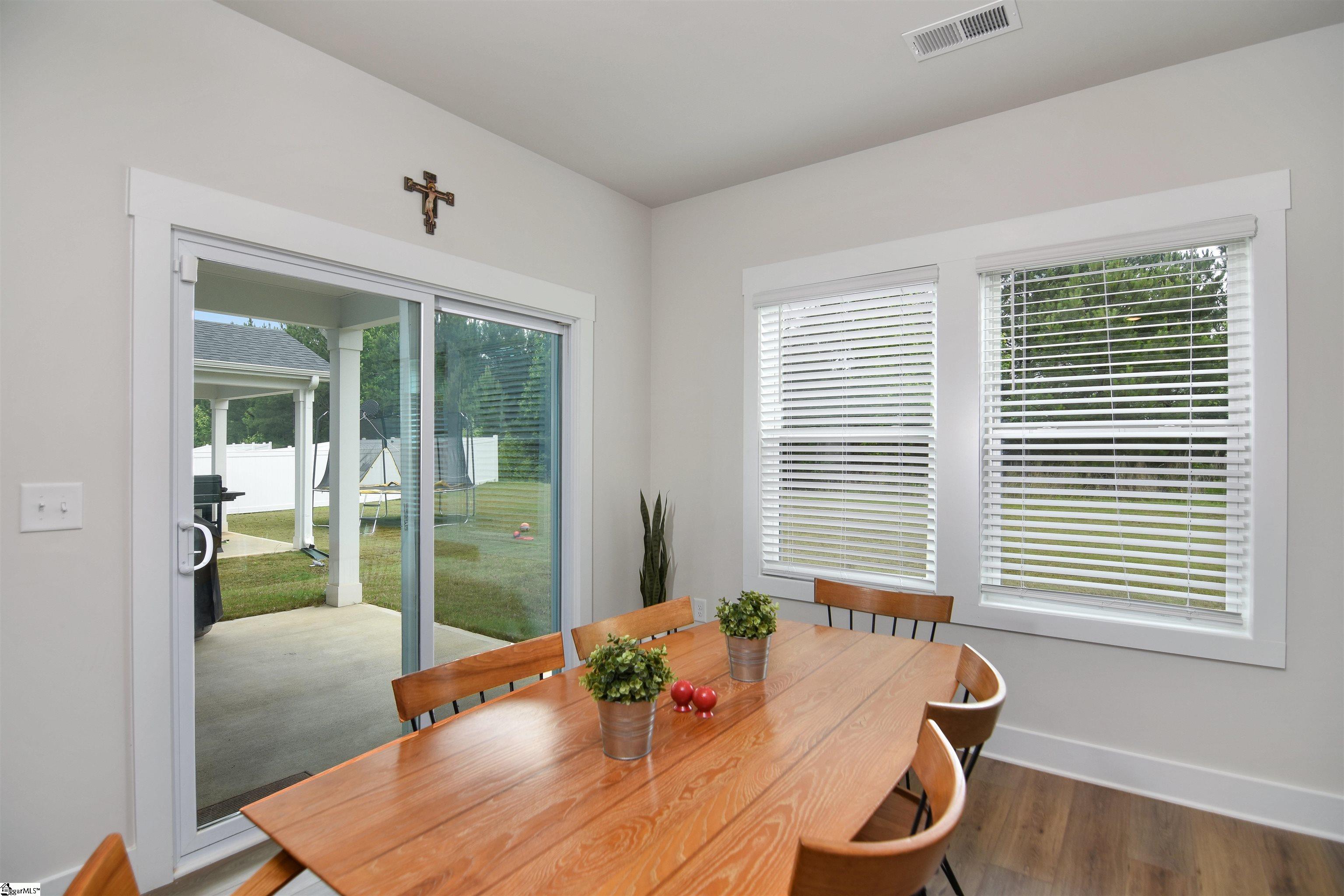 105 Boren Way Property Photo 11