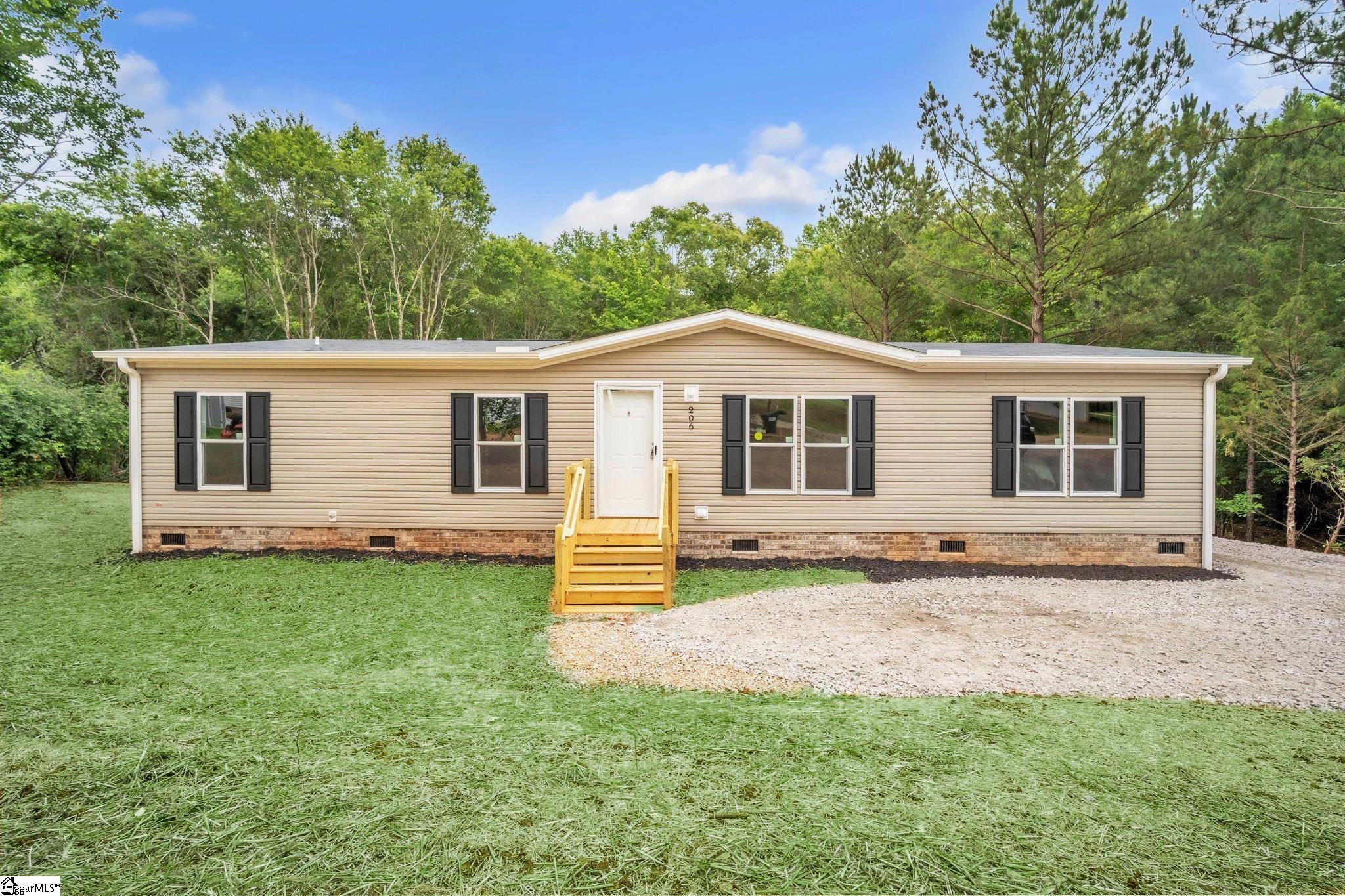 206 Creekstone Drive Property Photo 1