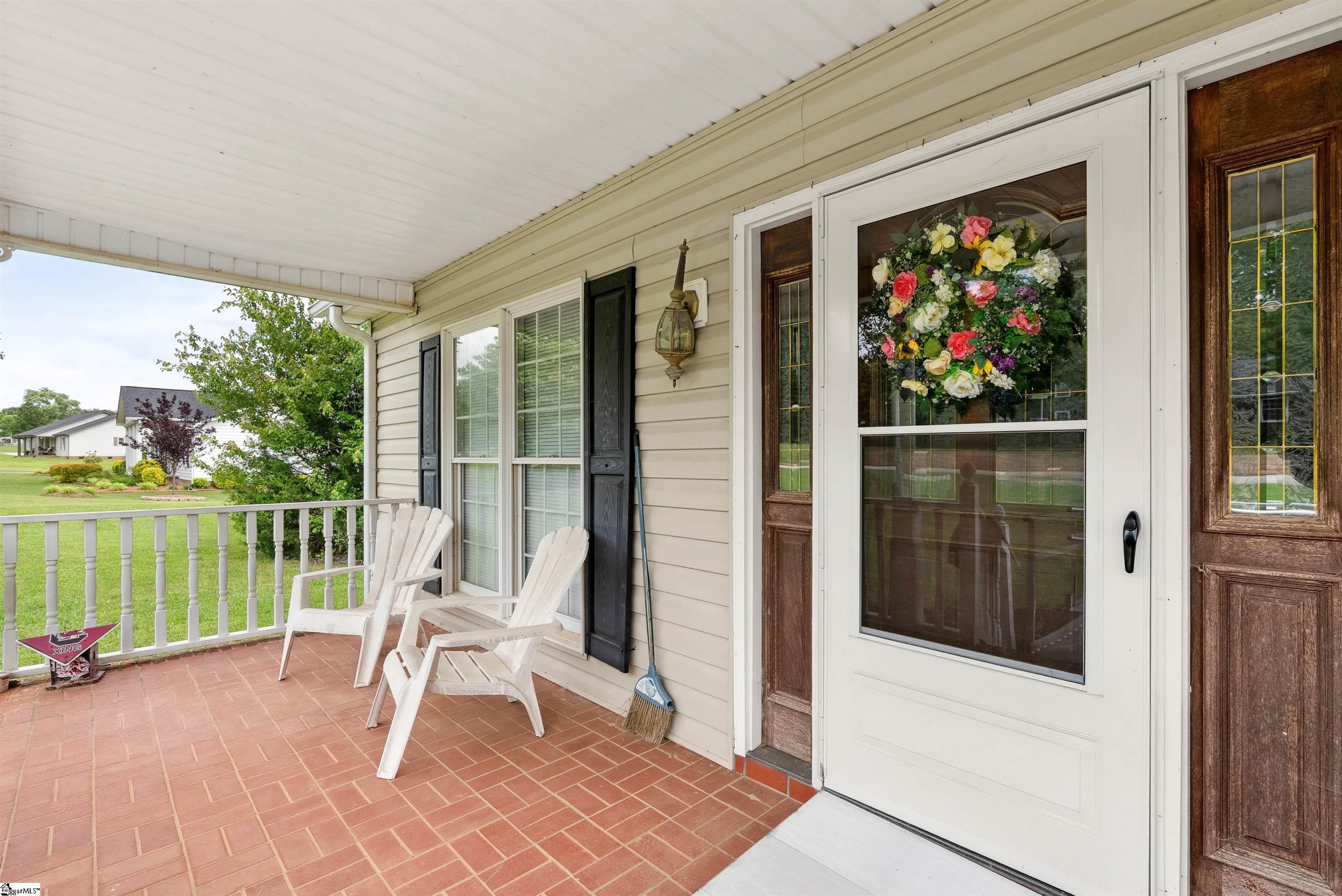 11 Midland Court Property Photo 3