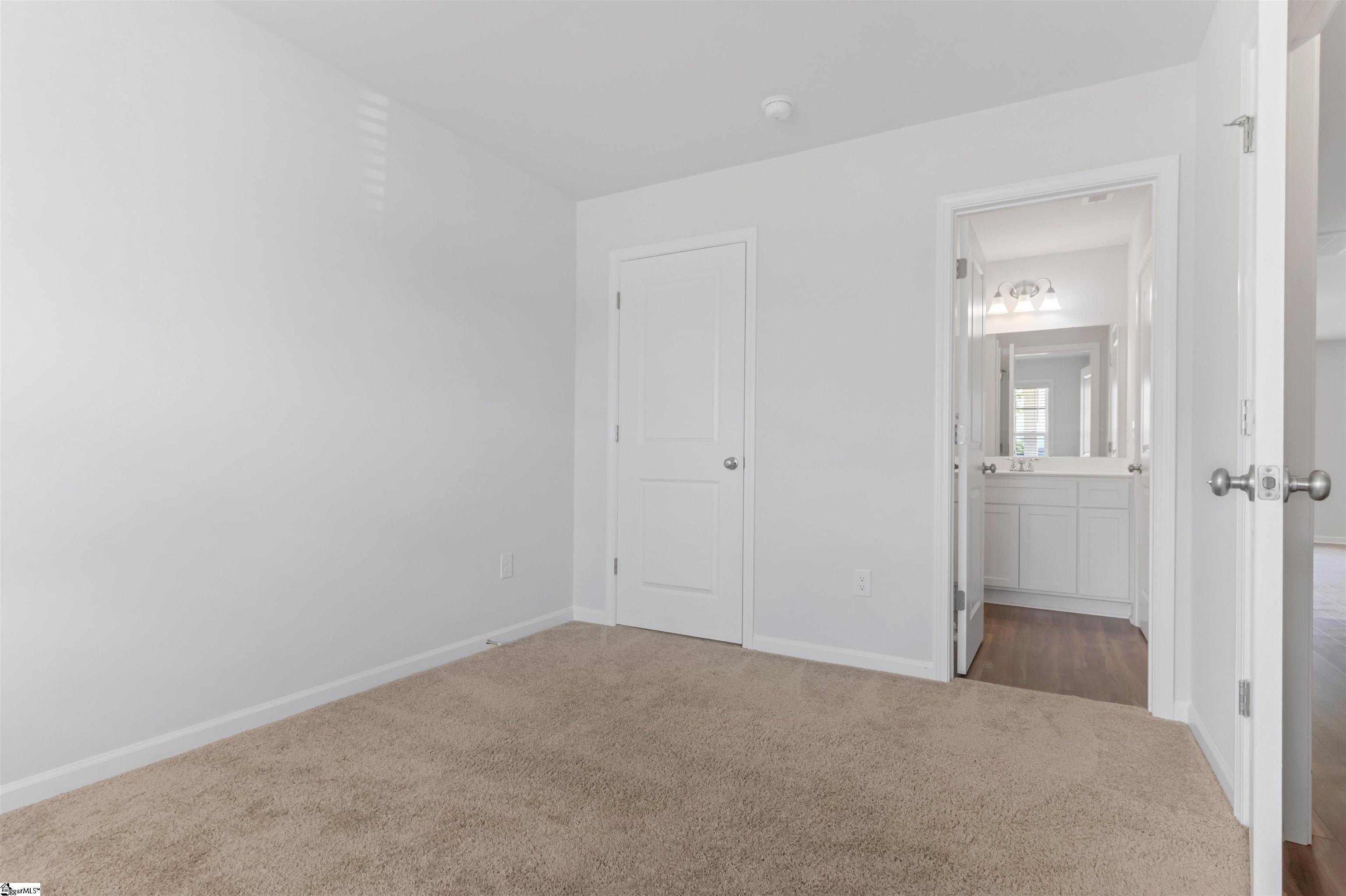 308 Siskin Place Property Photo 8