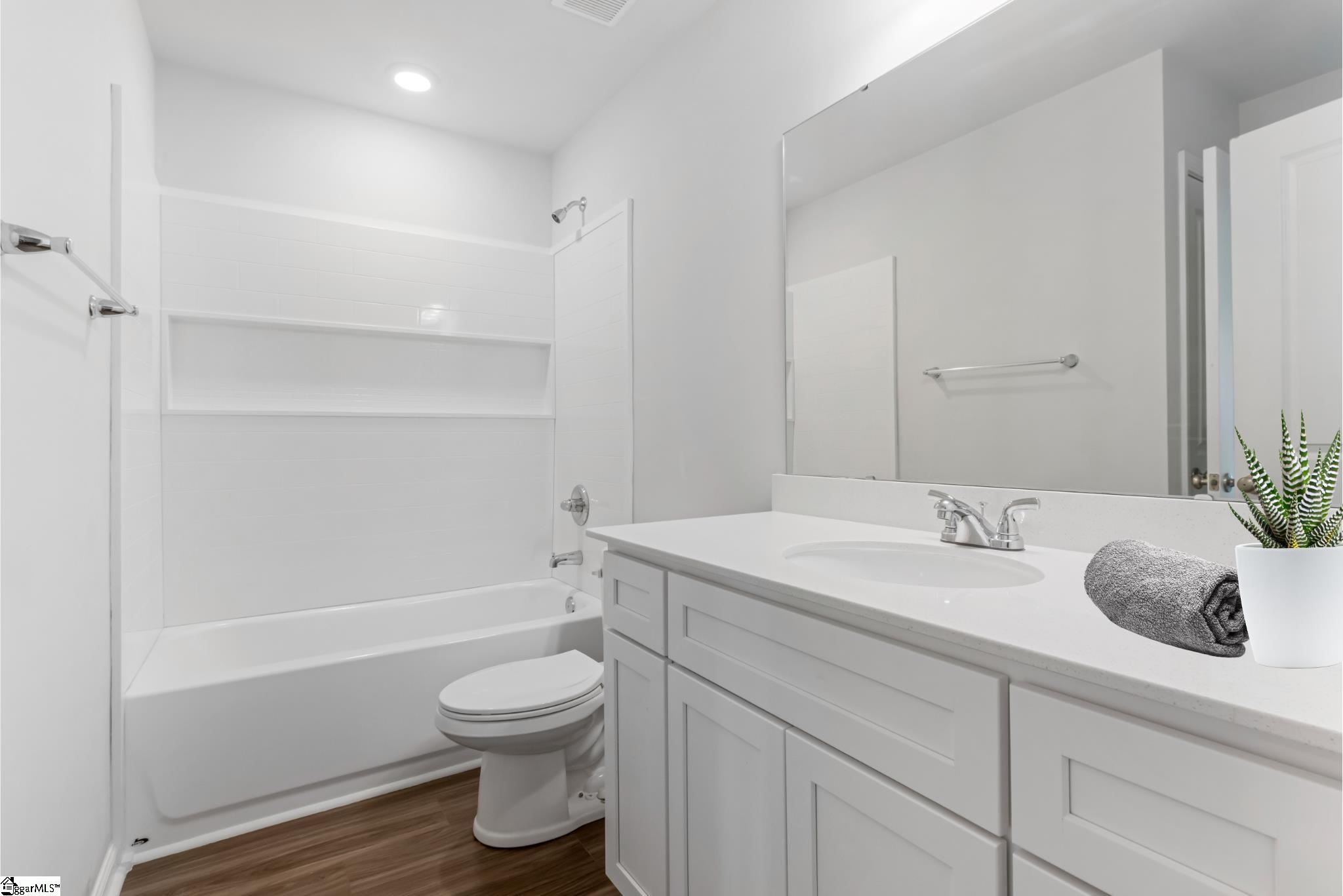 308 Siskin Place Property Photo 9