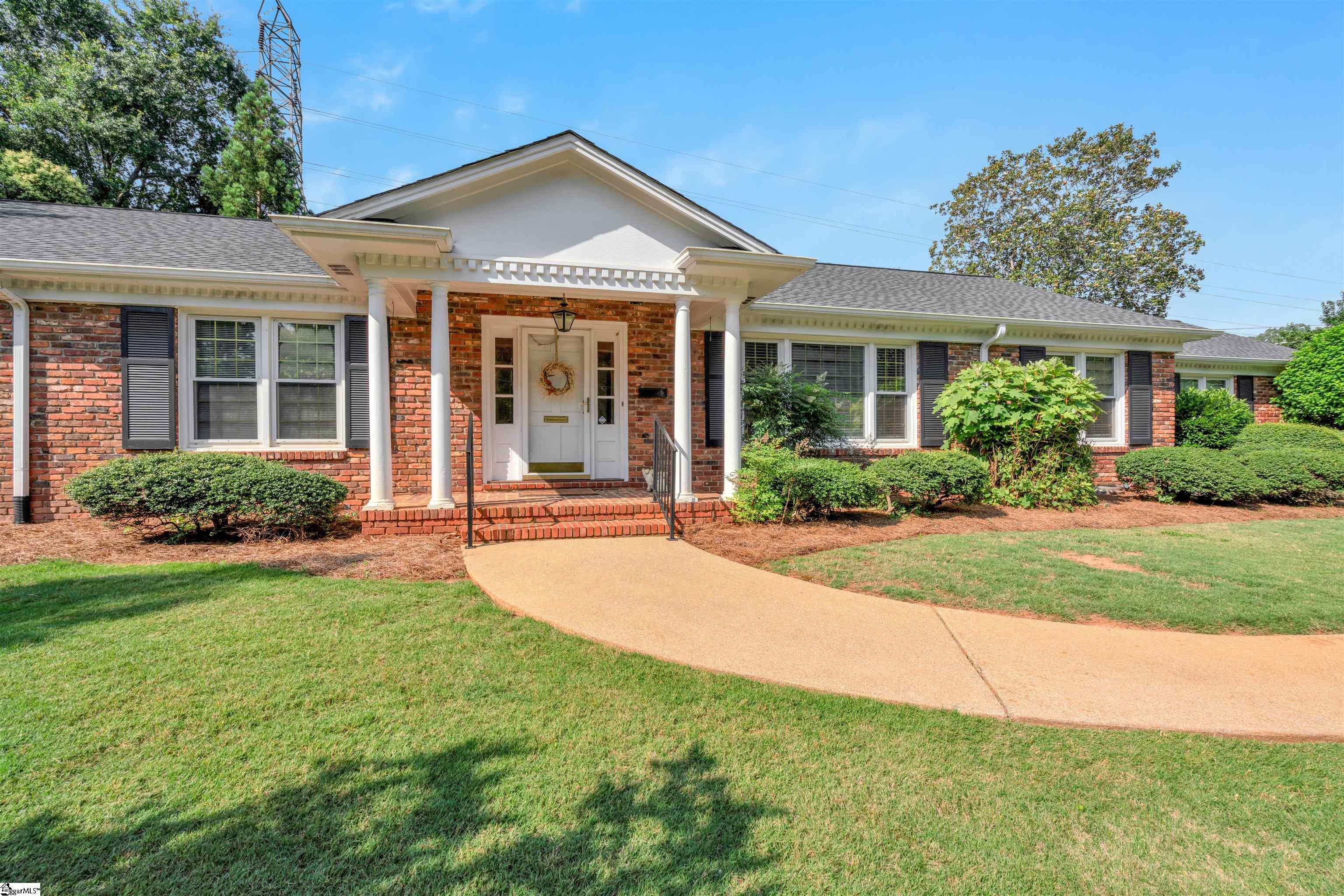 212 Beechwood Drive Property Photo 1