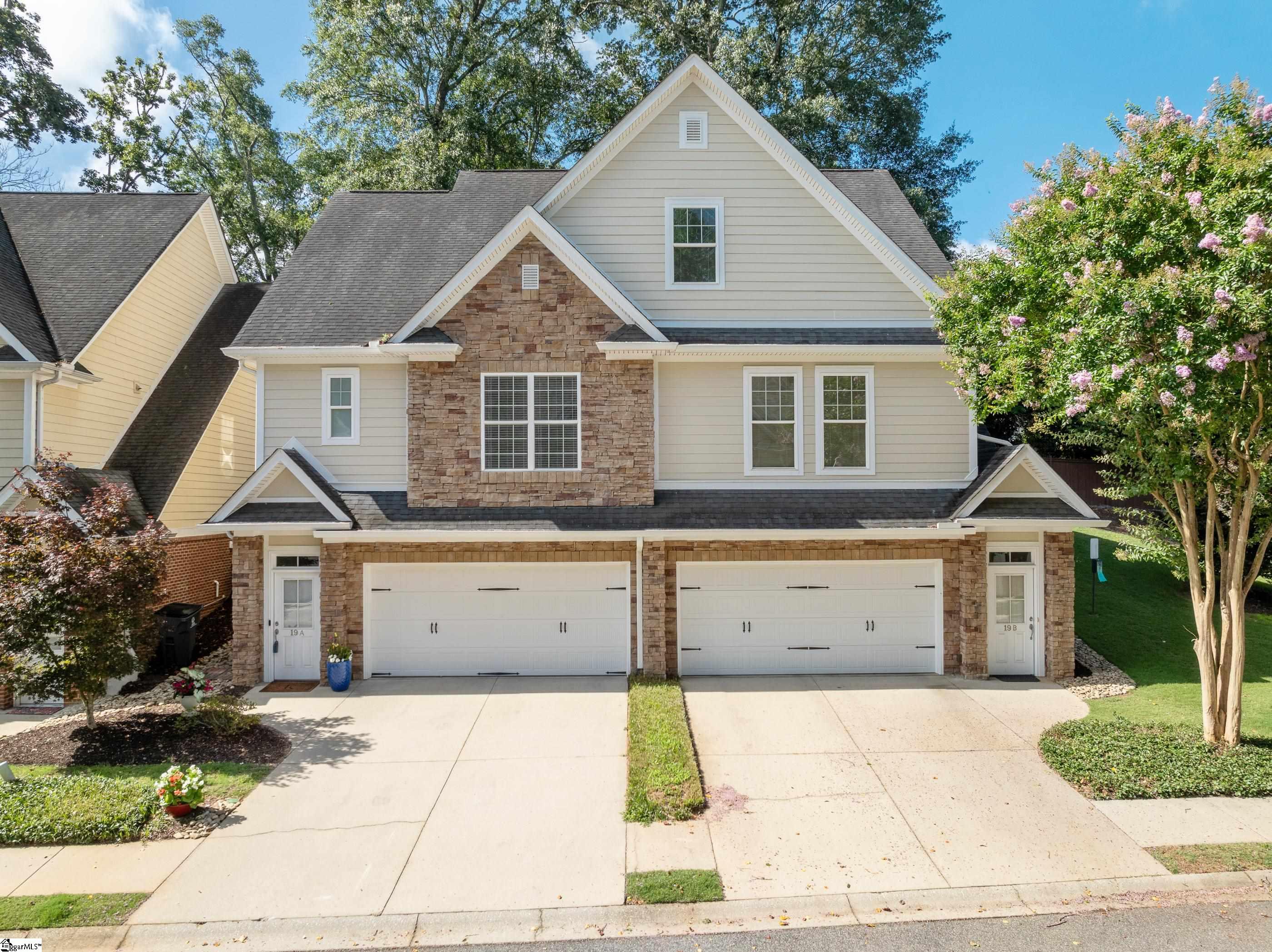 19 Edge Court Property Photo 1