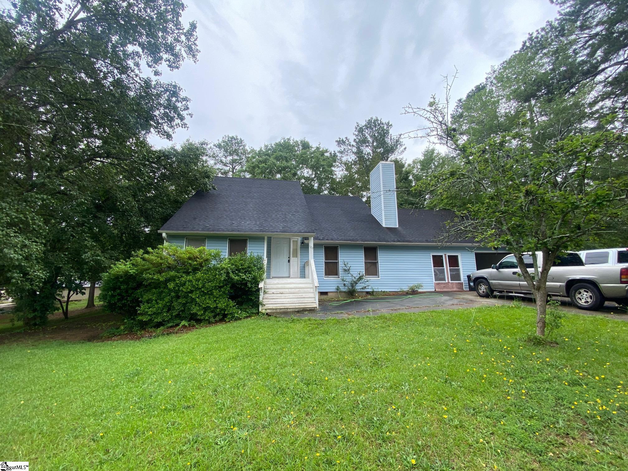 120 Coachman Drive Property Photo 1