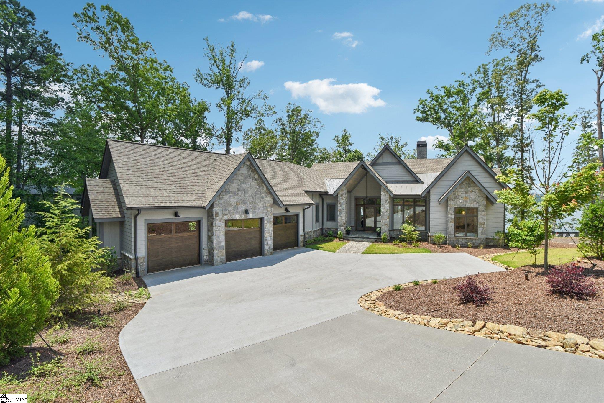 1559625 Property Photo 1