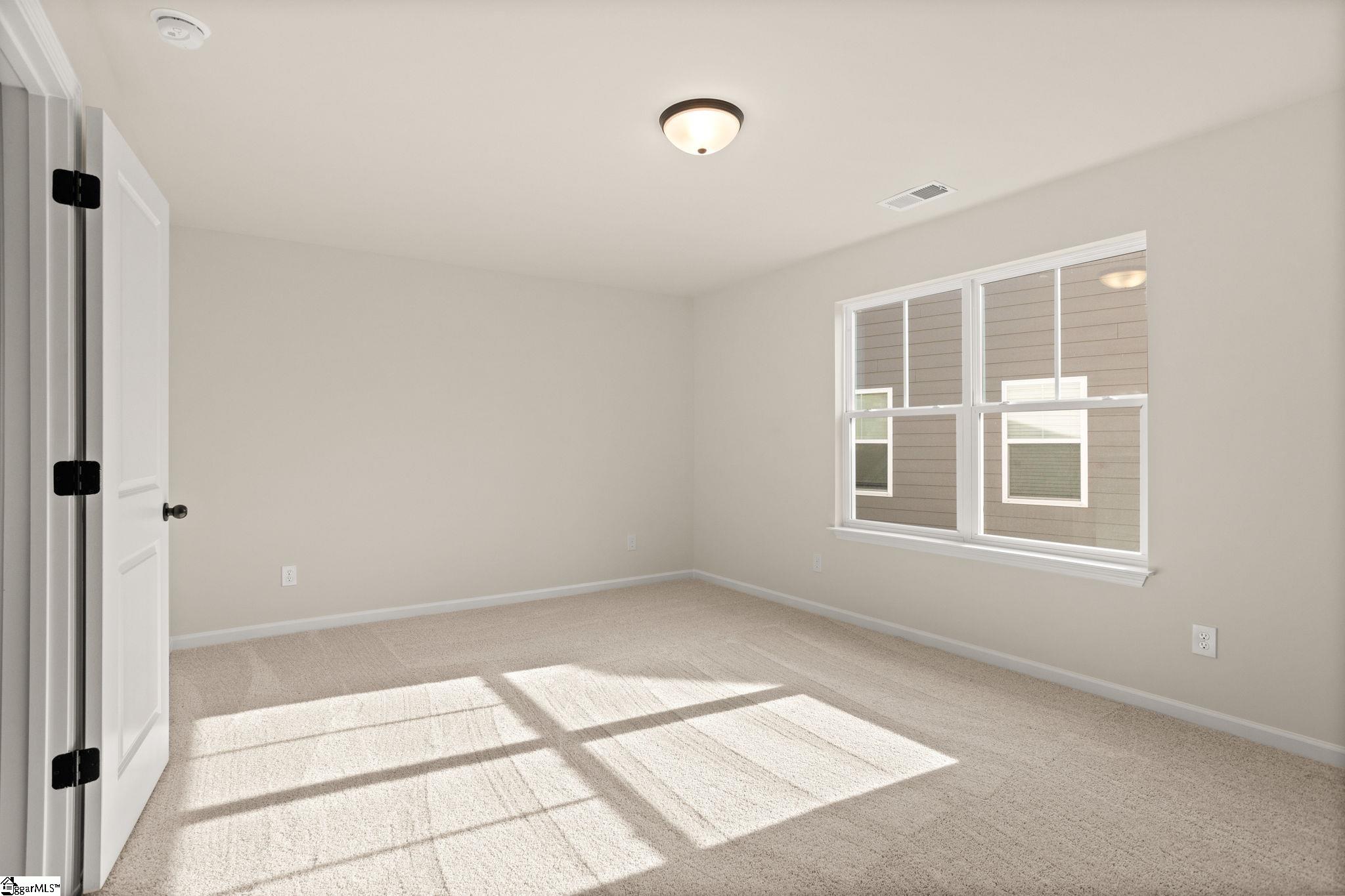 652 Columbus Circle Property Photo 23