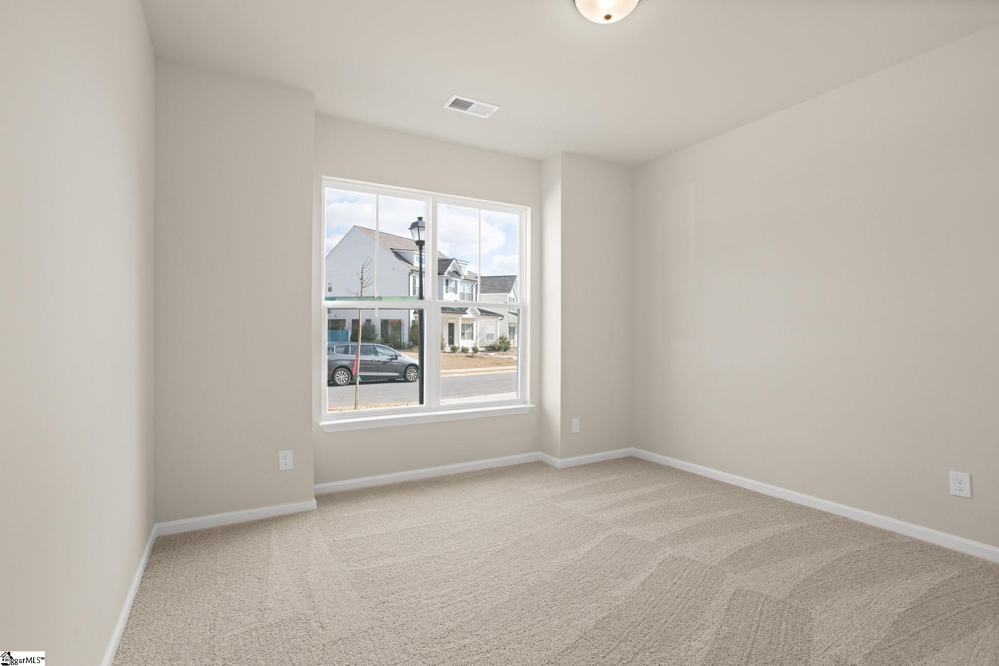 652 Columbus Circle Property Photo 25