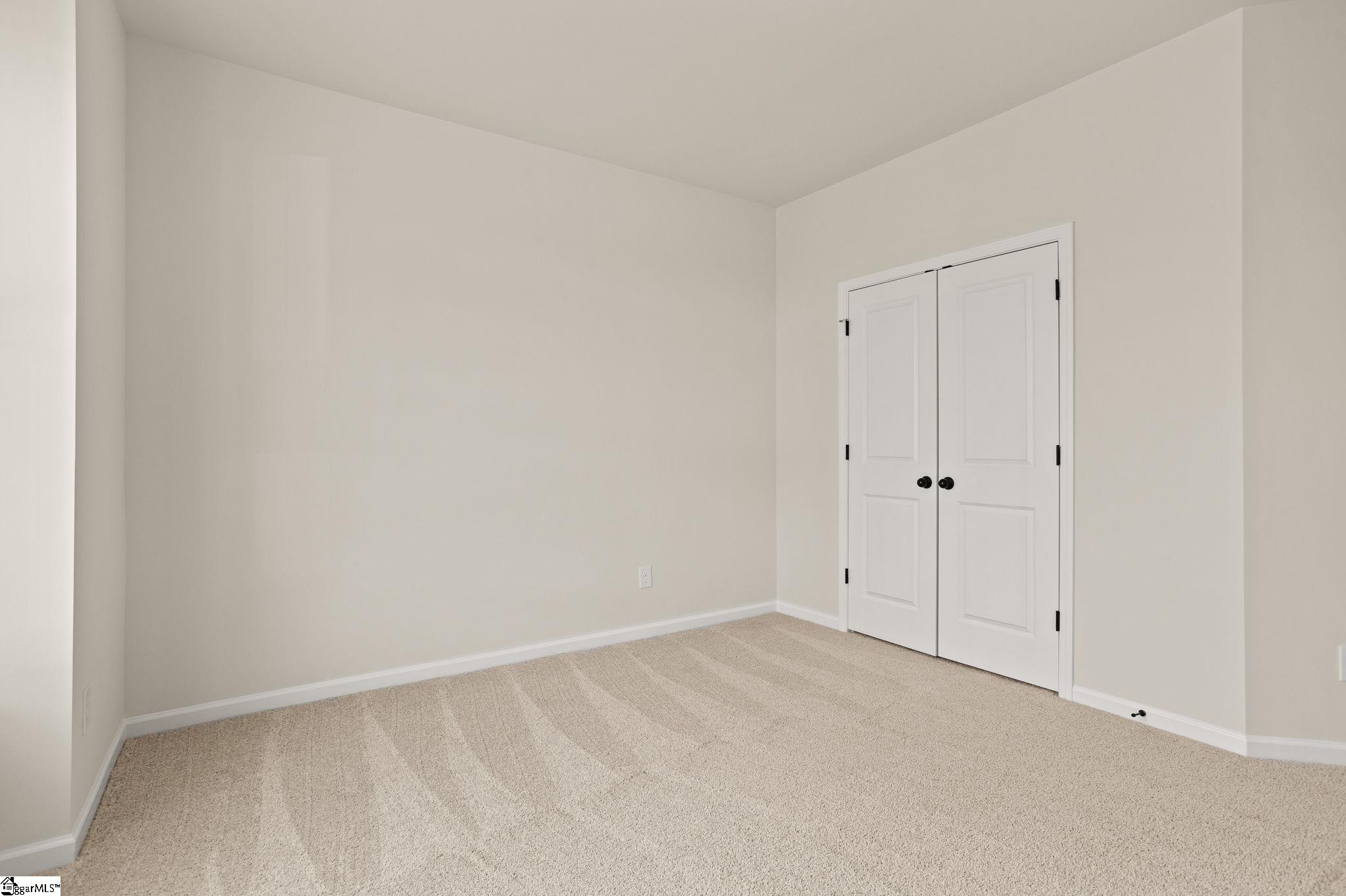652 Columbus Circle Property Photo 26