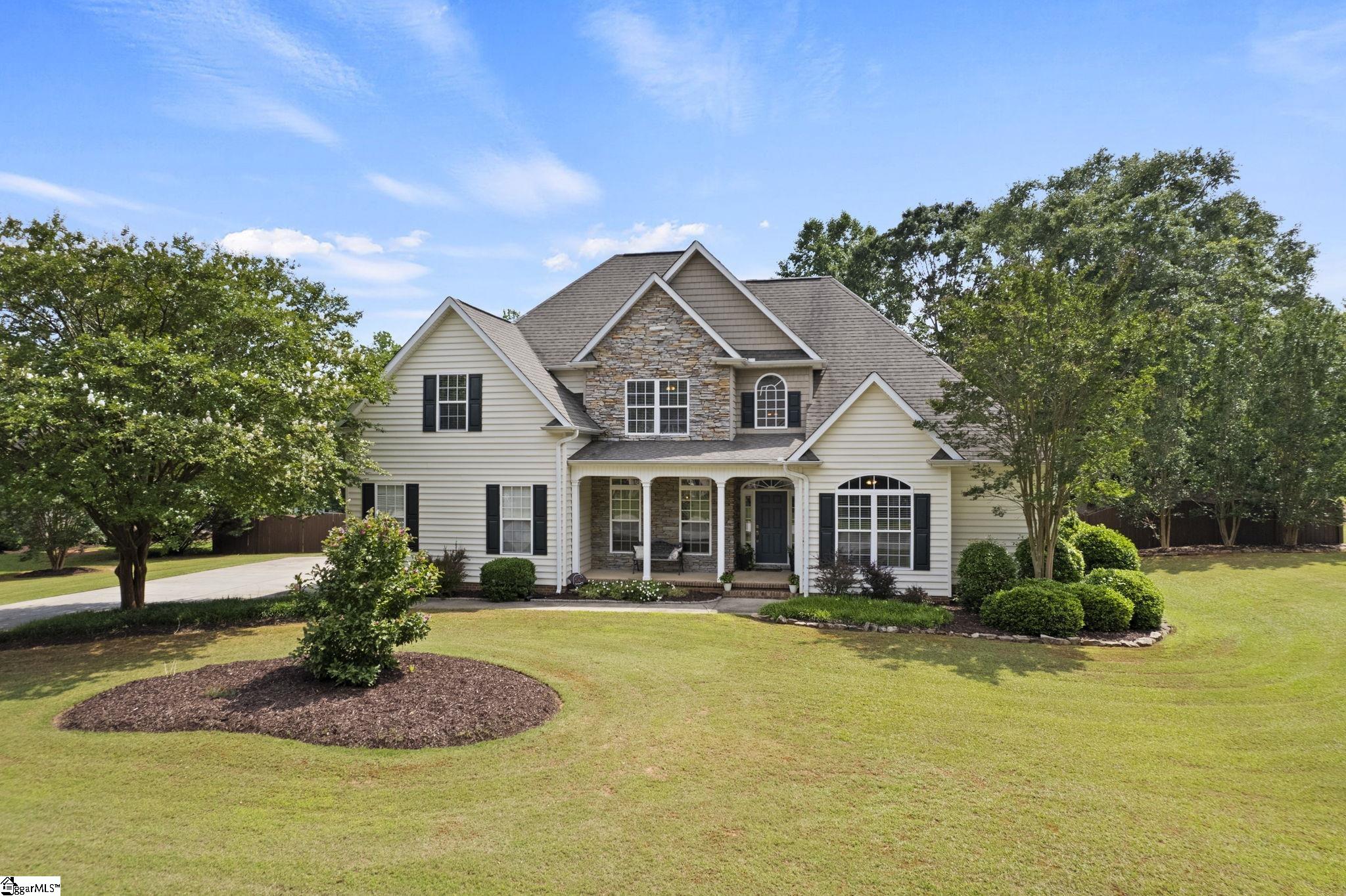 6 Mandarin Circle Property Photo 1