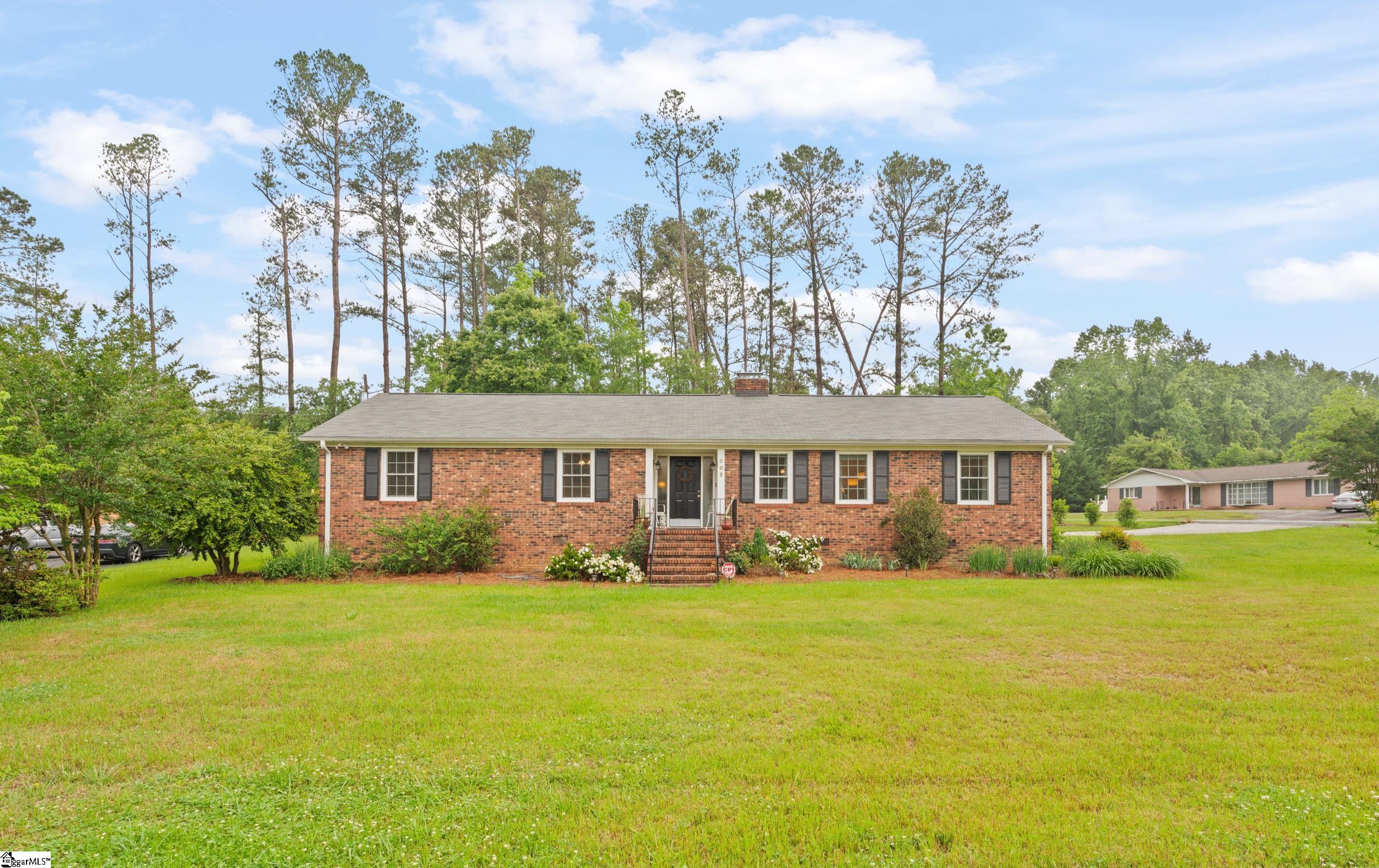302 Peach Valley Drive Property Photo 1