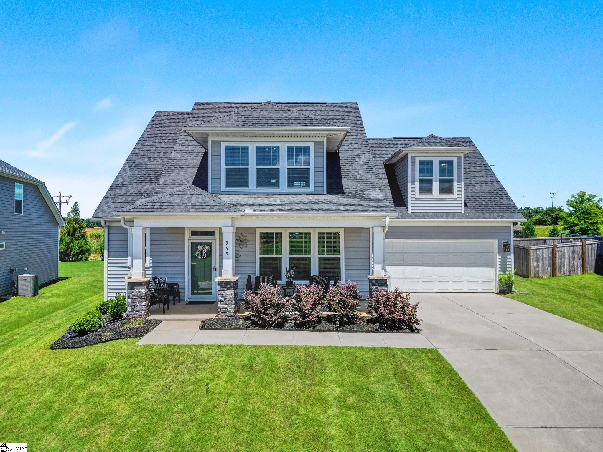 569 Fenwick Drive Property Photo 1