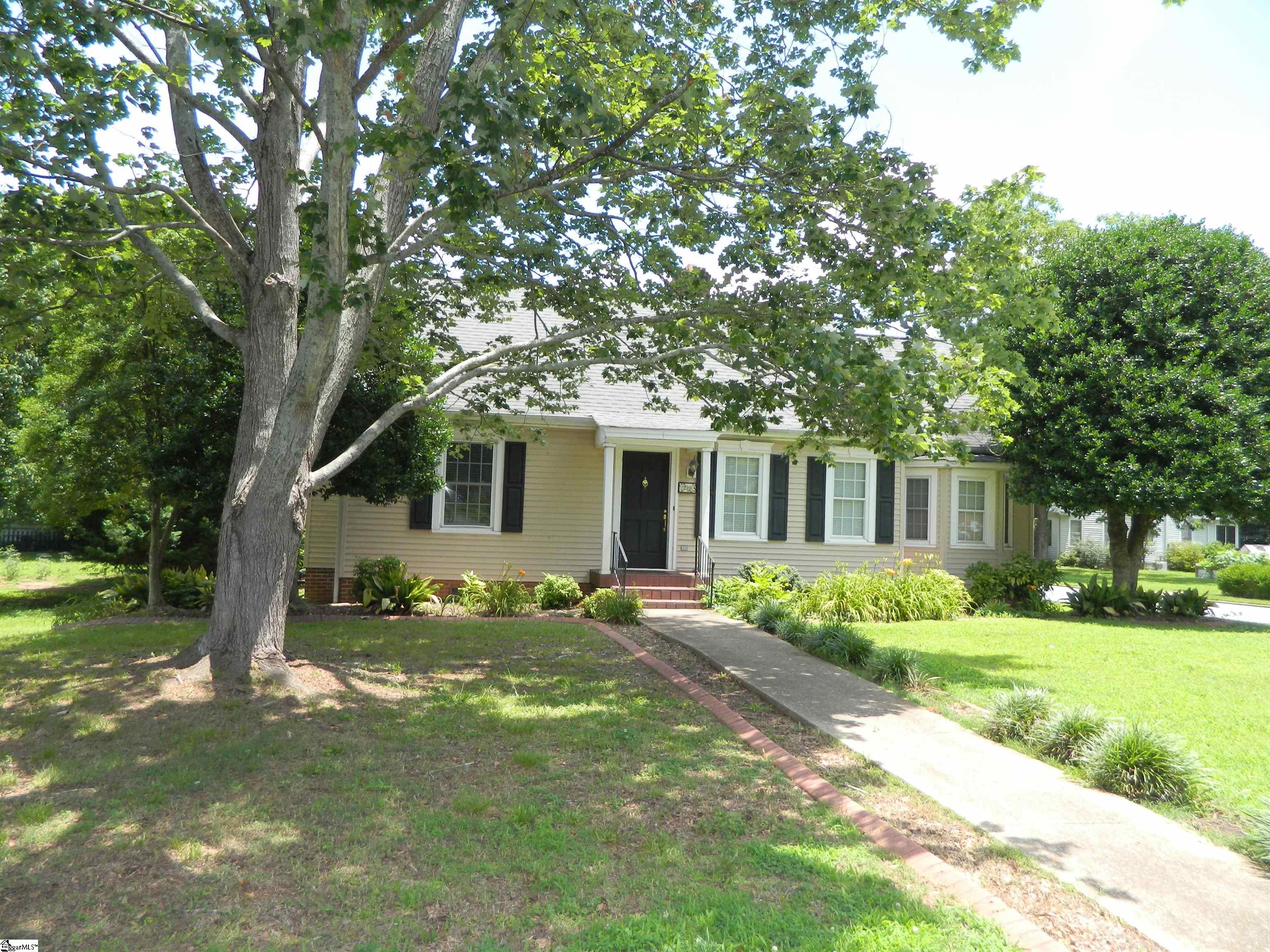 220 Moultrie Square Property Photo 1