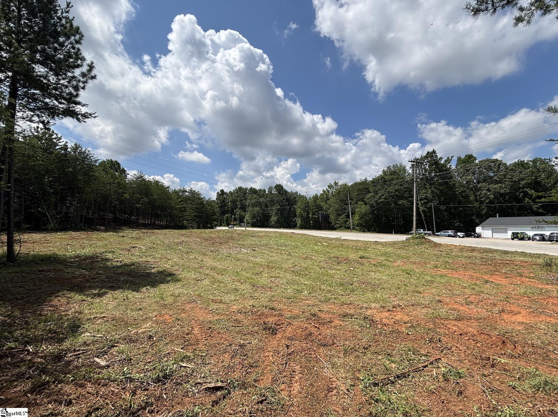 00 New Woodruff Road Property Photo 7