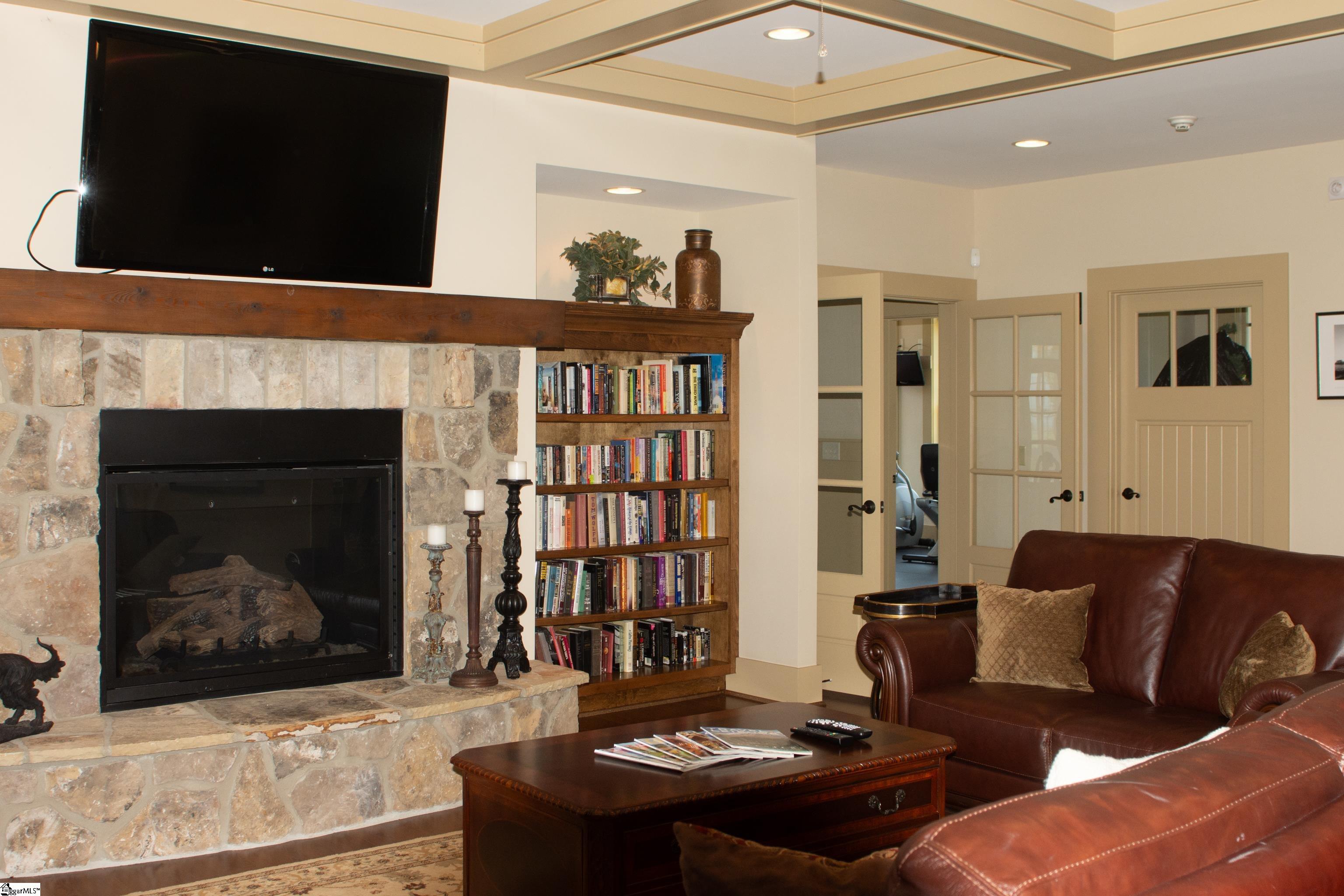 728/802 Scharlin Drive Property Photo 23