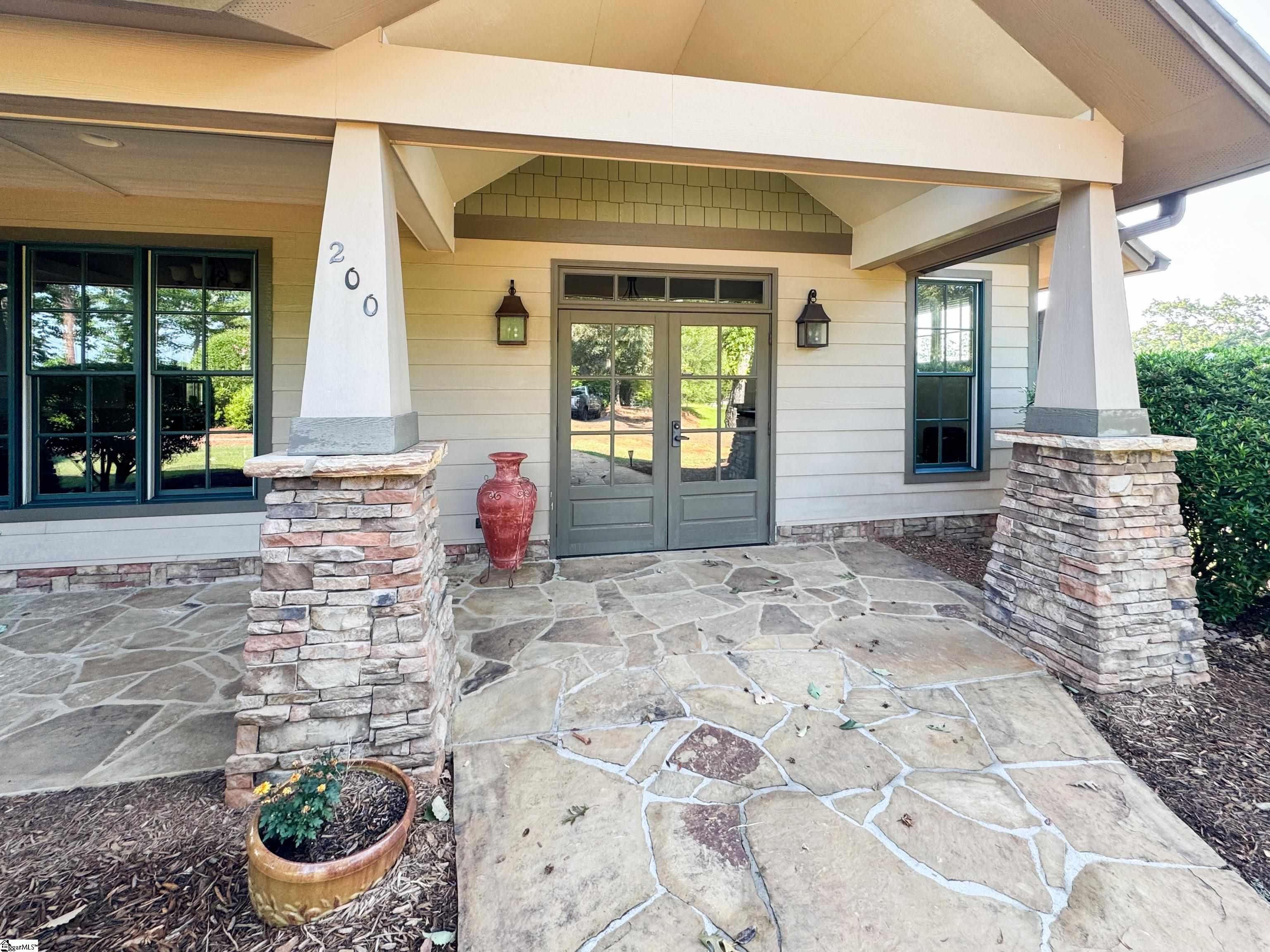 728/802 Scharlin Drive Property Photo 27