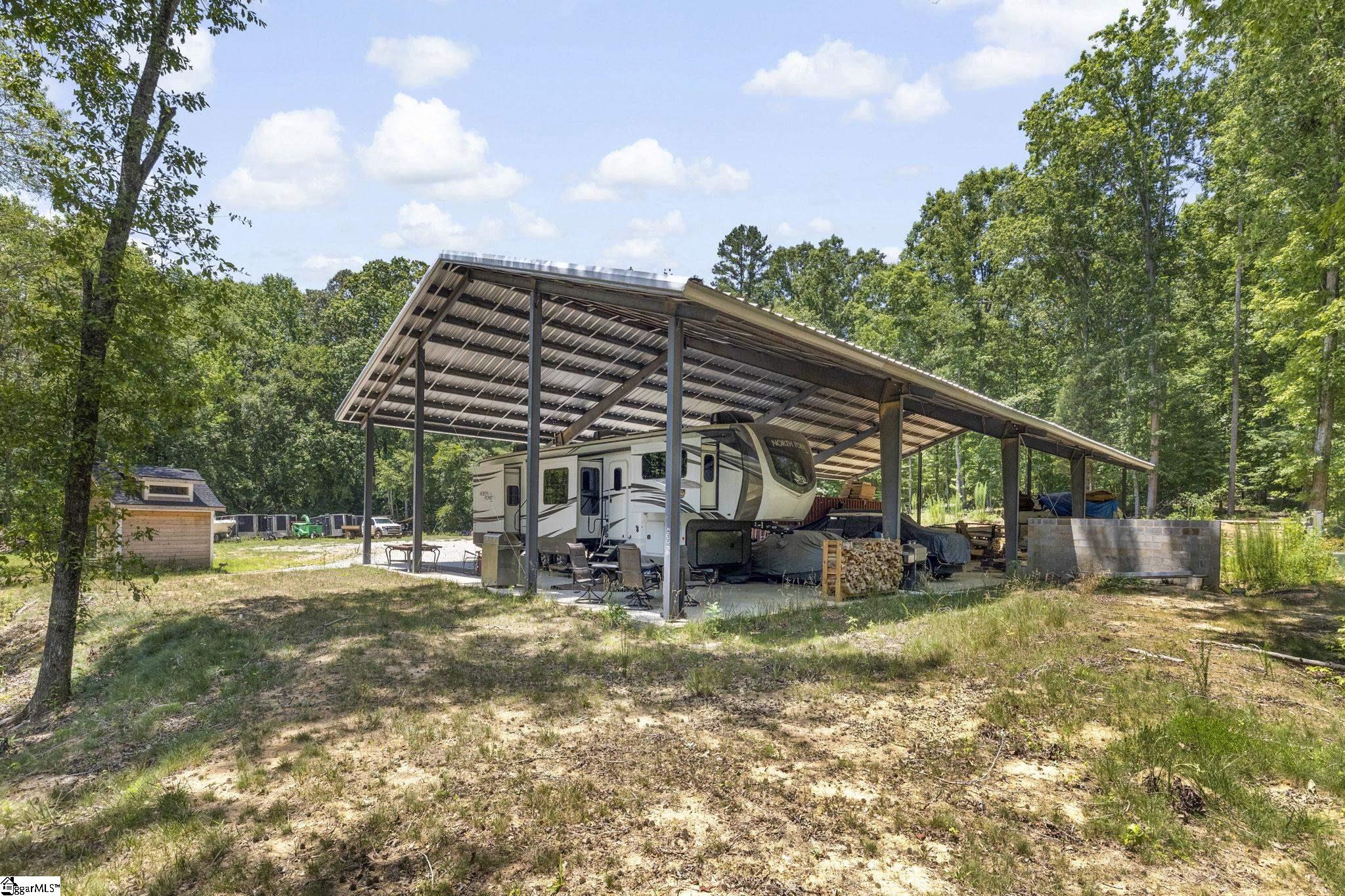 360 Terry Road Property Photo 15