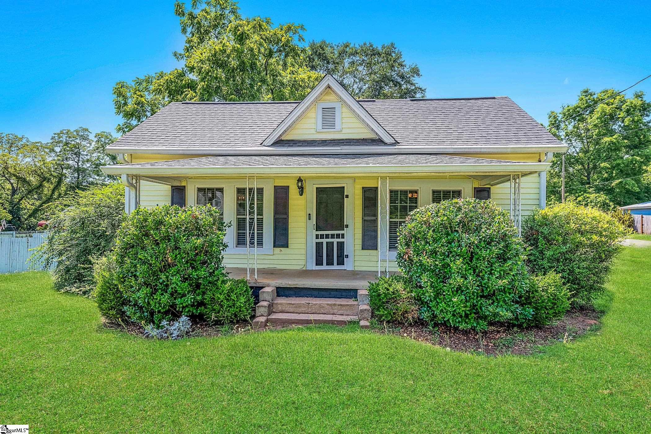 200 Maplecroft Street Property Photo 1