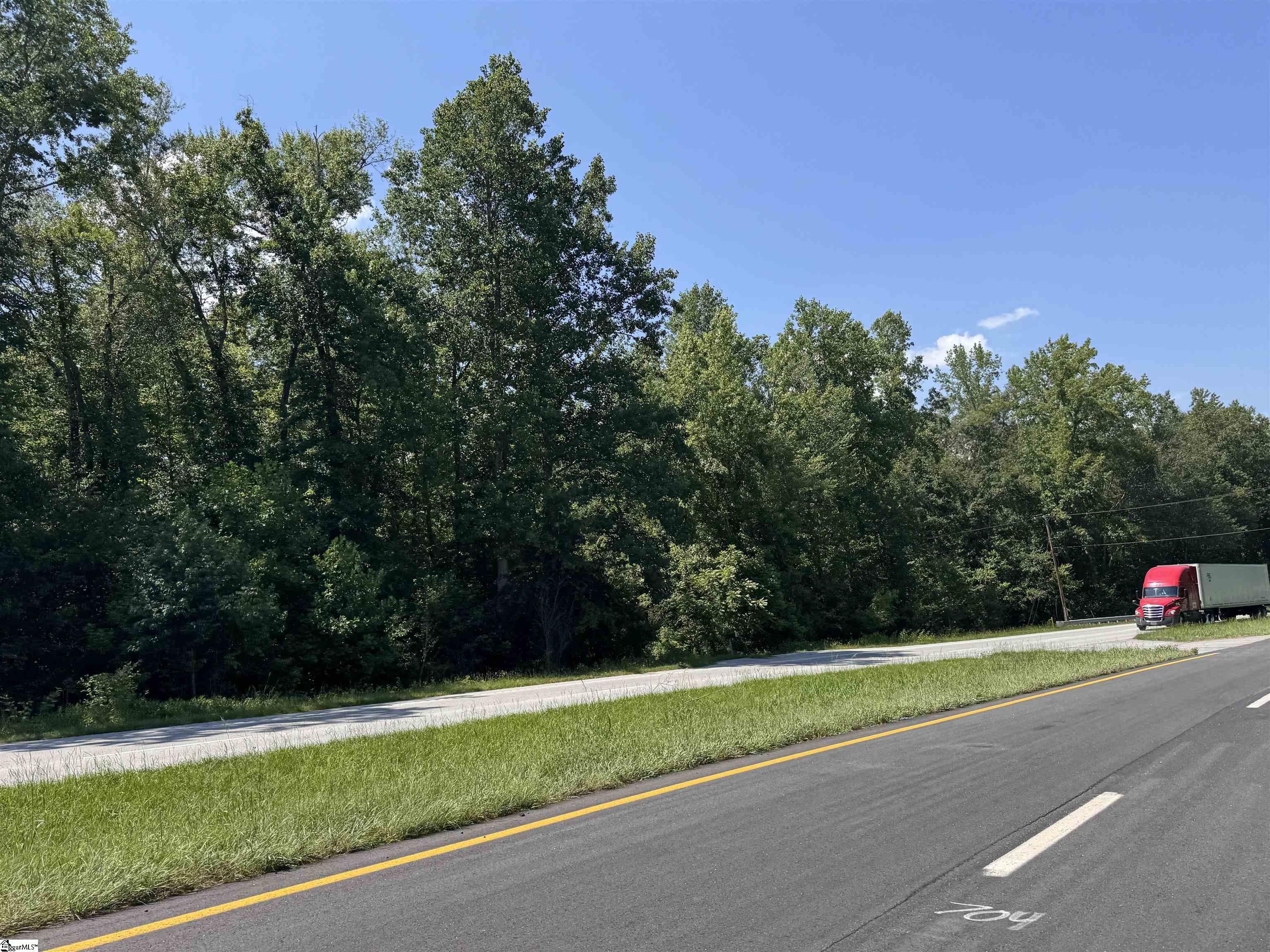 2133 North Highway 25 Property Photo 1