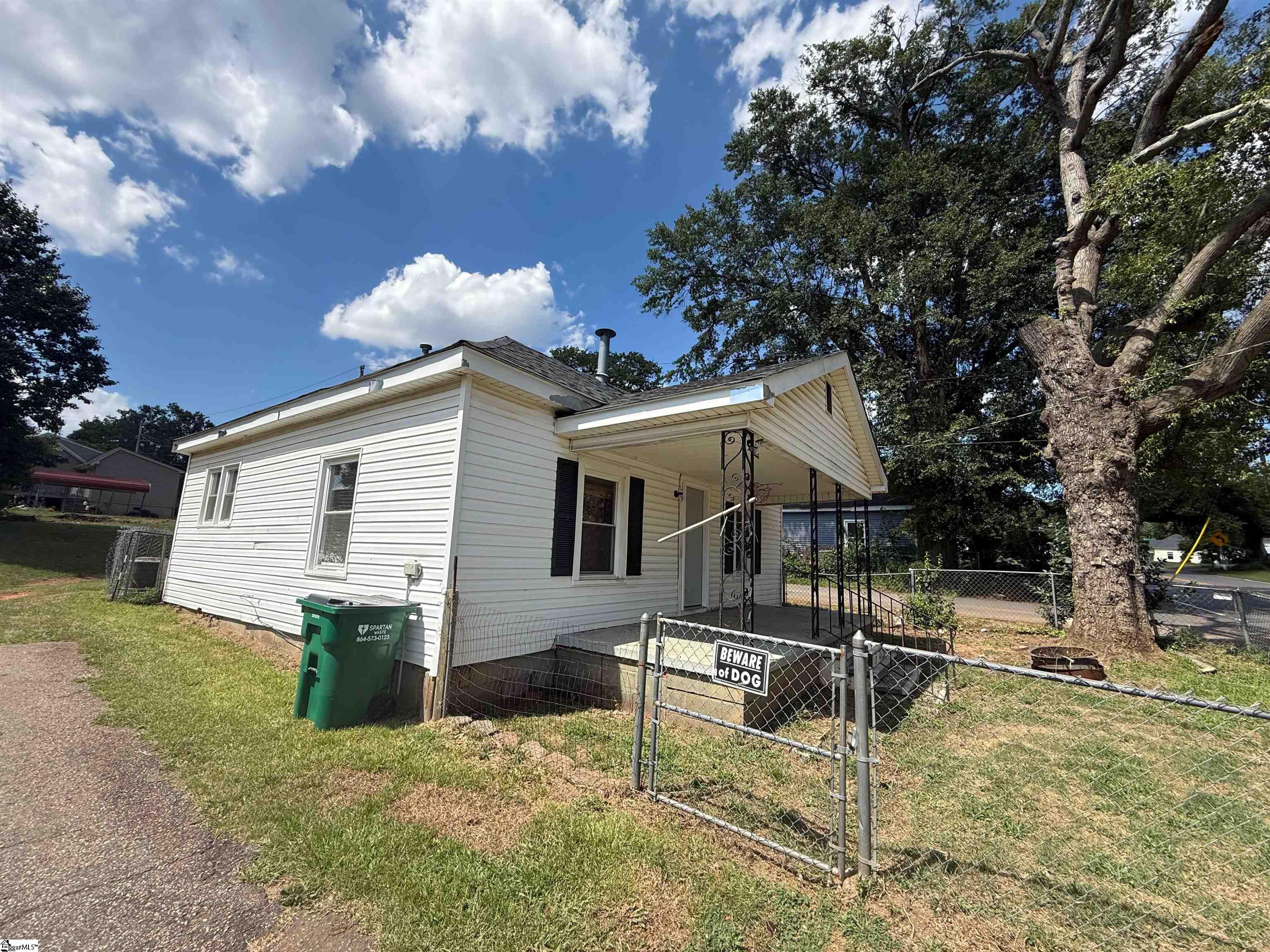 179 Spring Street Property Photo