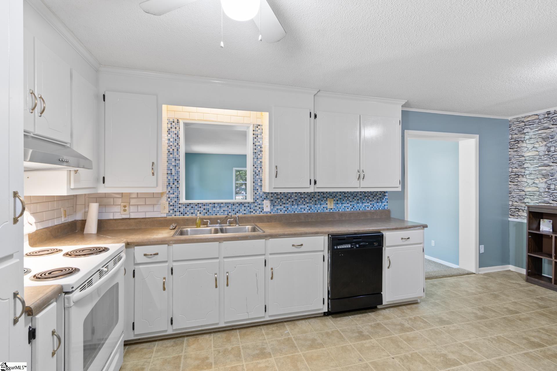 125 Shoally Street Property Photo 11
