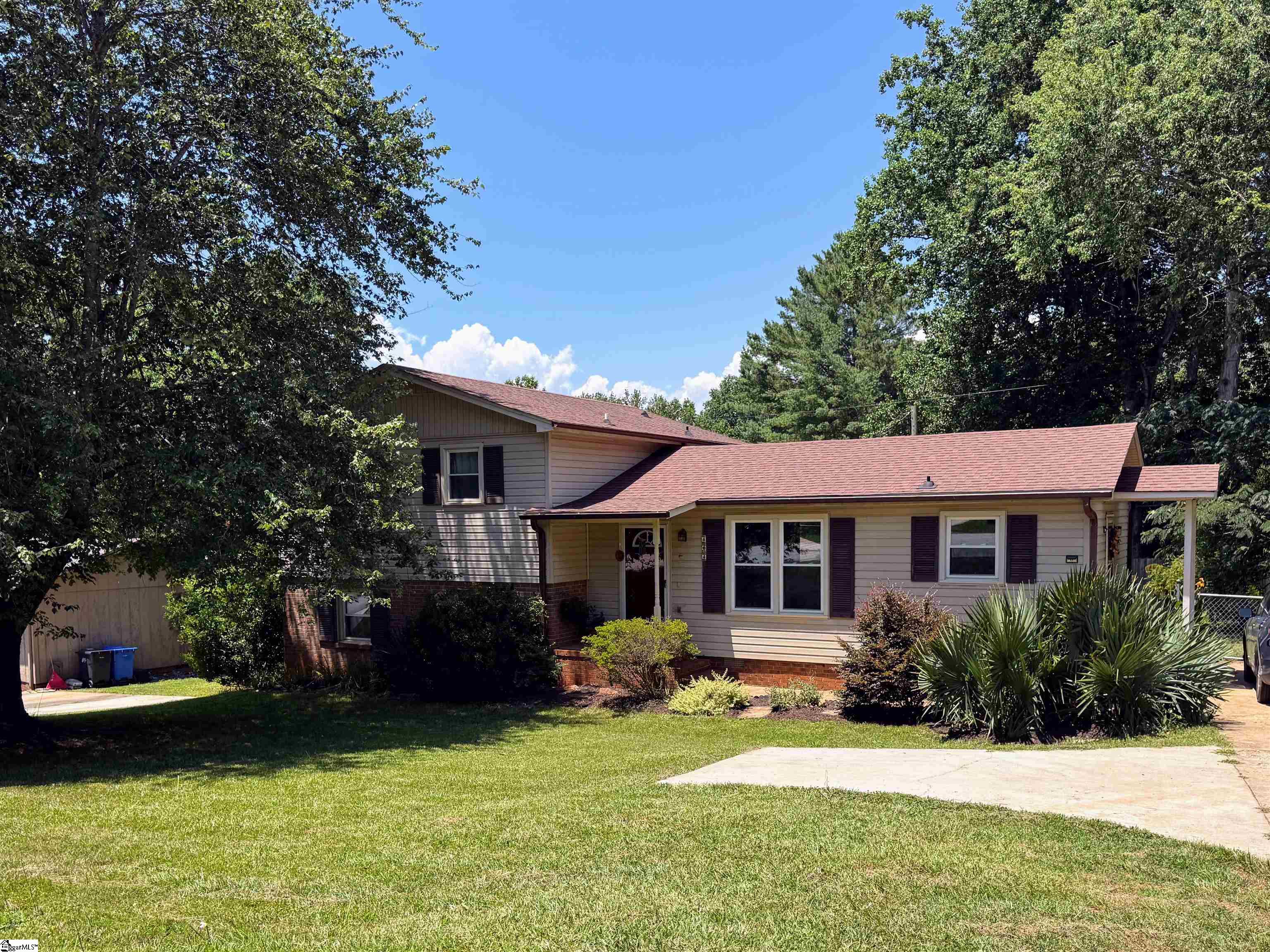 Picture of 404 McElhaney Road
