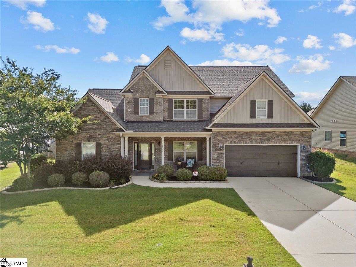 1032 Drakes Crossing Property Photo 1