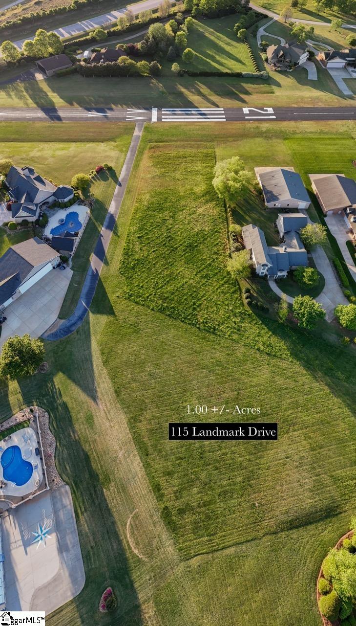 115 Landmark Drive Property Photo 3