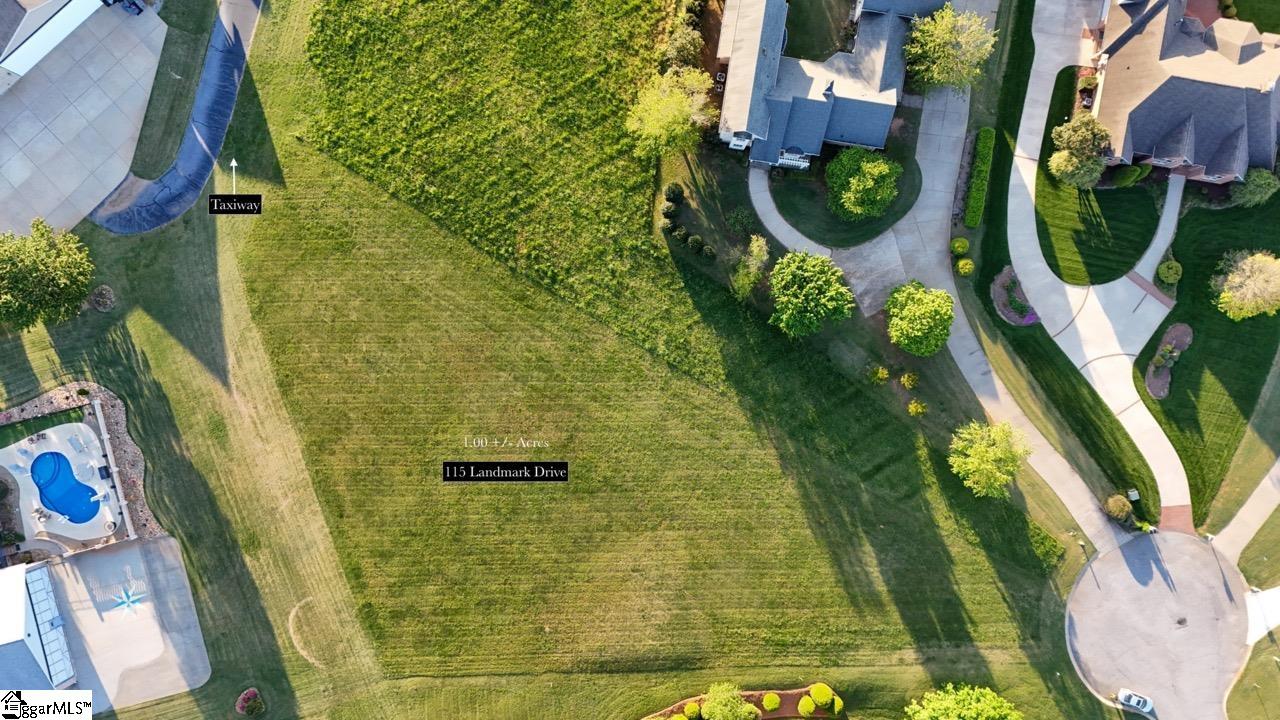 115 Landmark Drive Property Photo 6