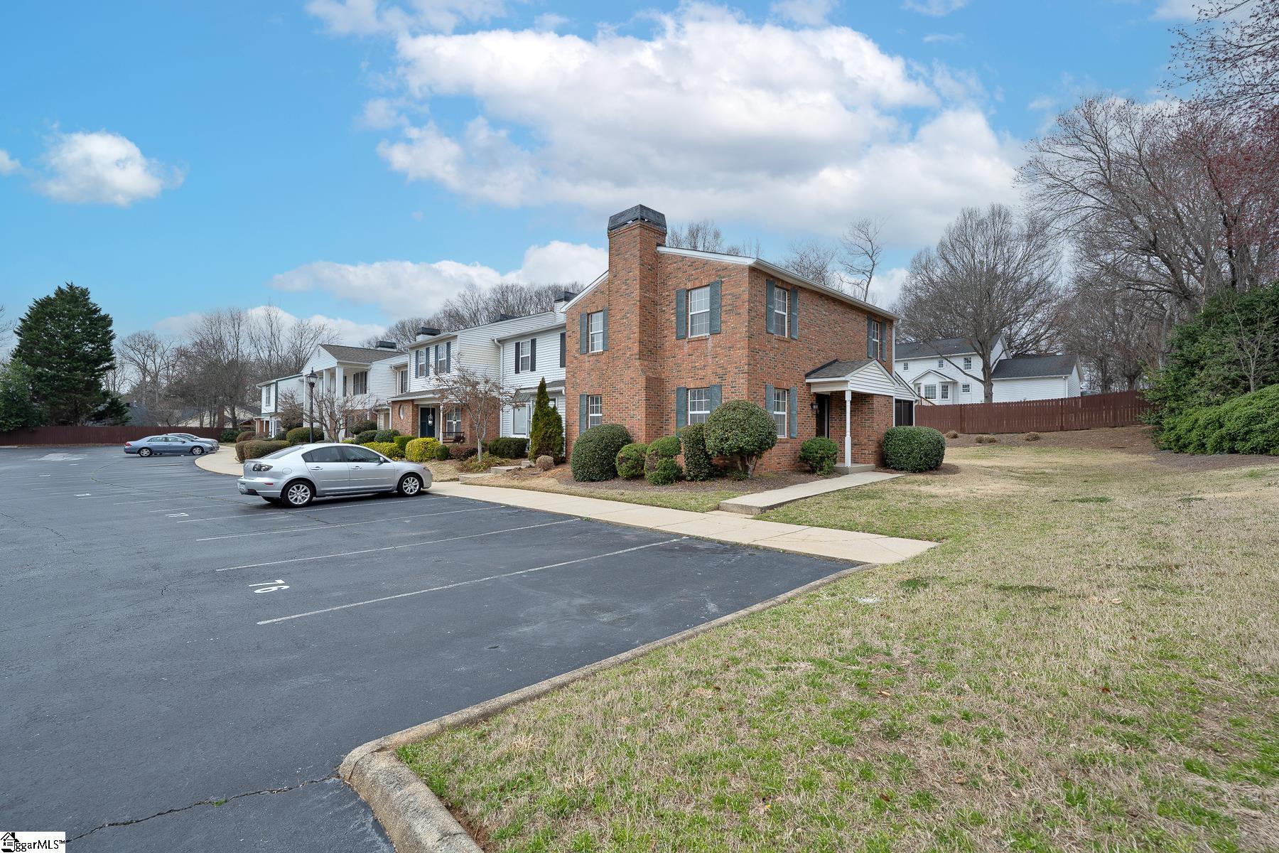 97 Jamestowne Way Property Photo 1