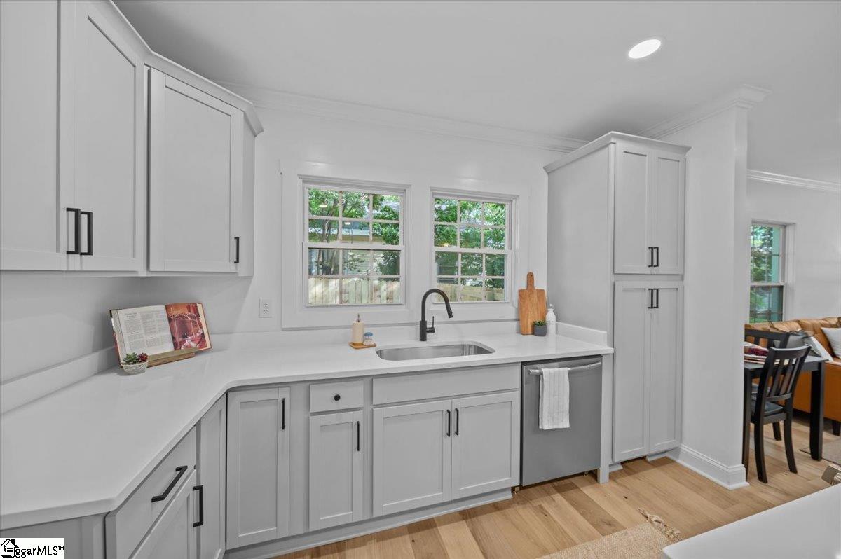 8 Baldwin Street Property Photo 11