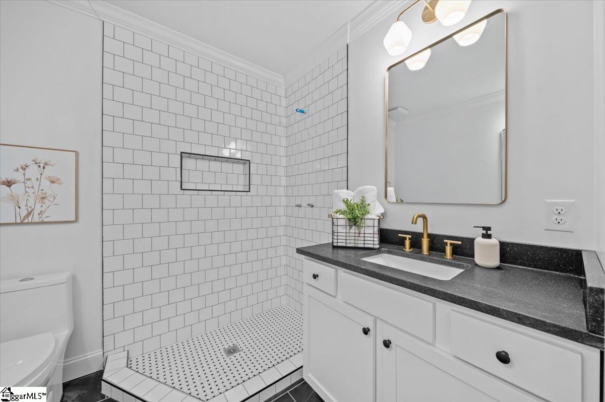 8 Baldwin Street Property Photo 16