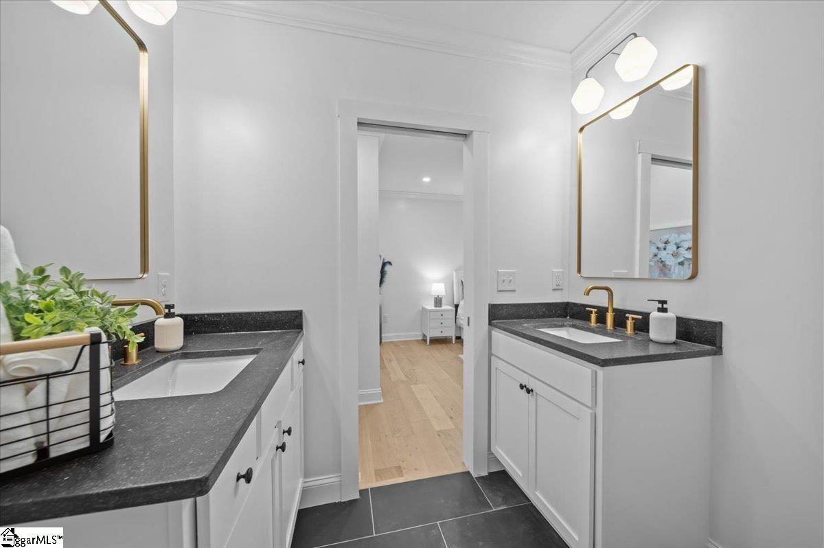 8 Baldwin Street Property Photo 17