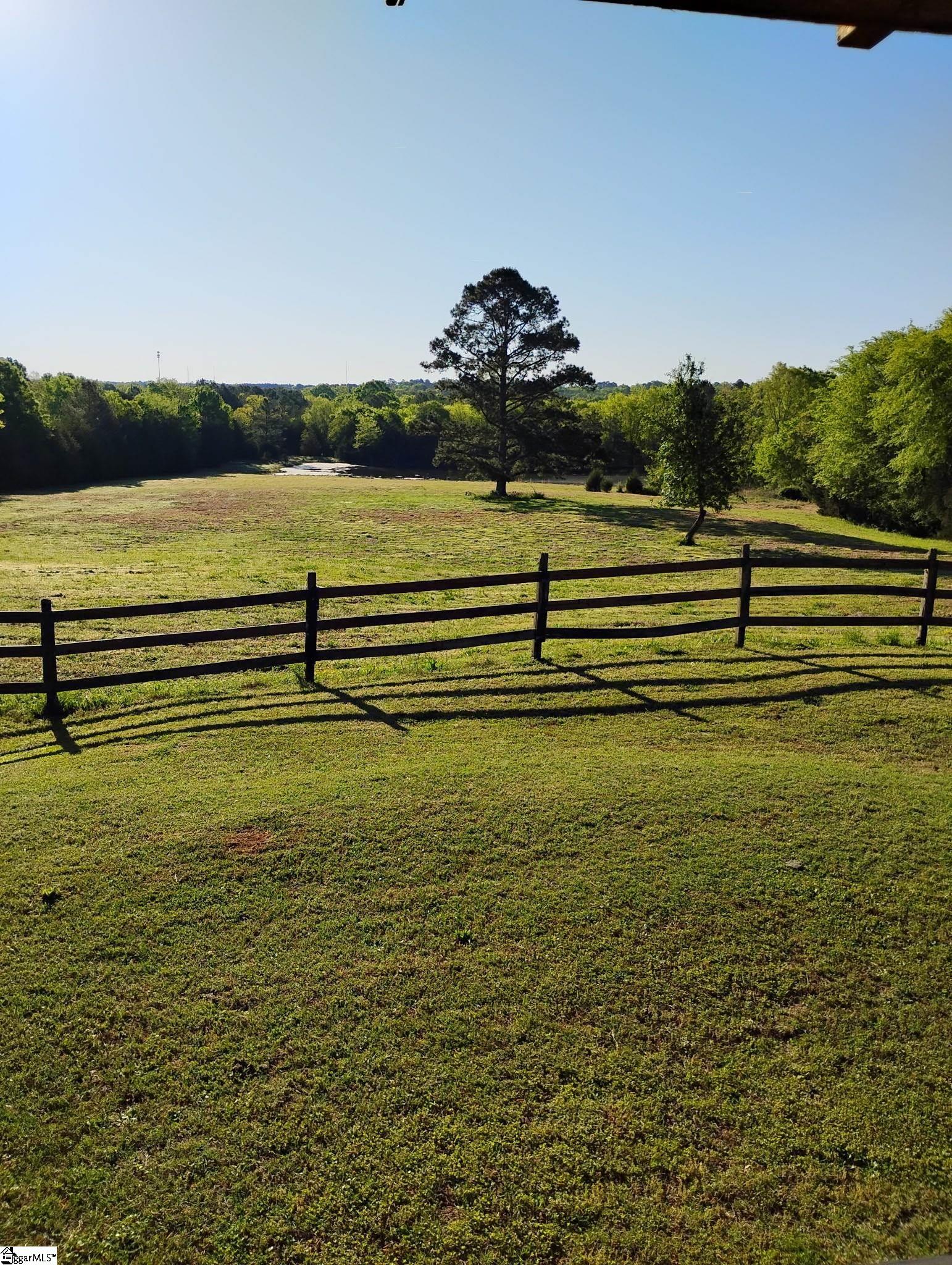 869 Meadowbrook Road Property Photo 4
