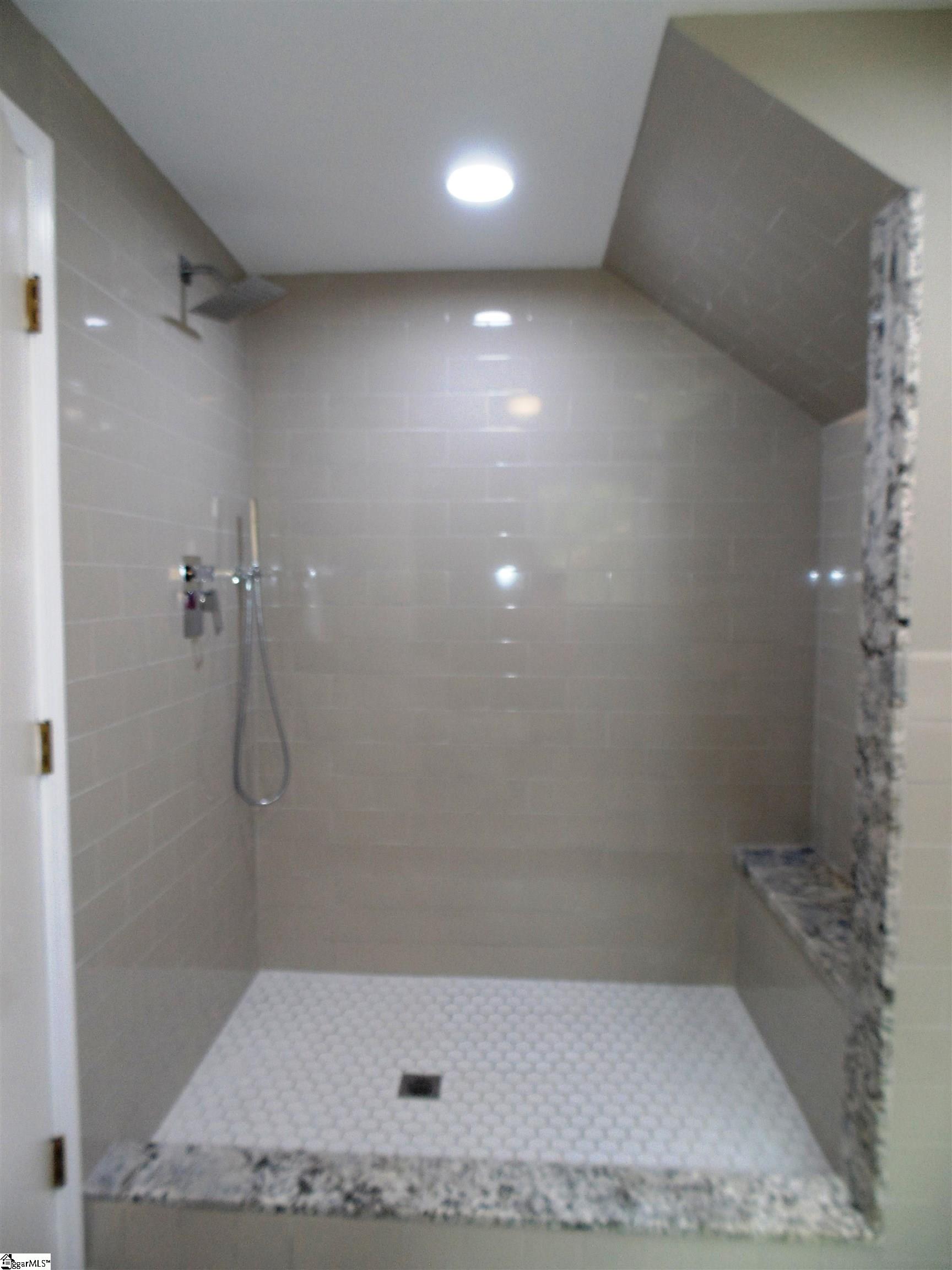 190 Clearview Hts Property Photo 33