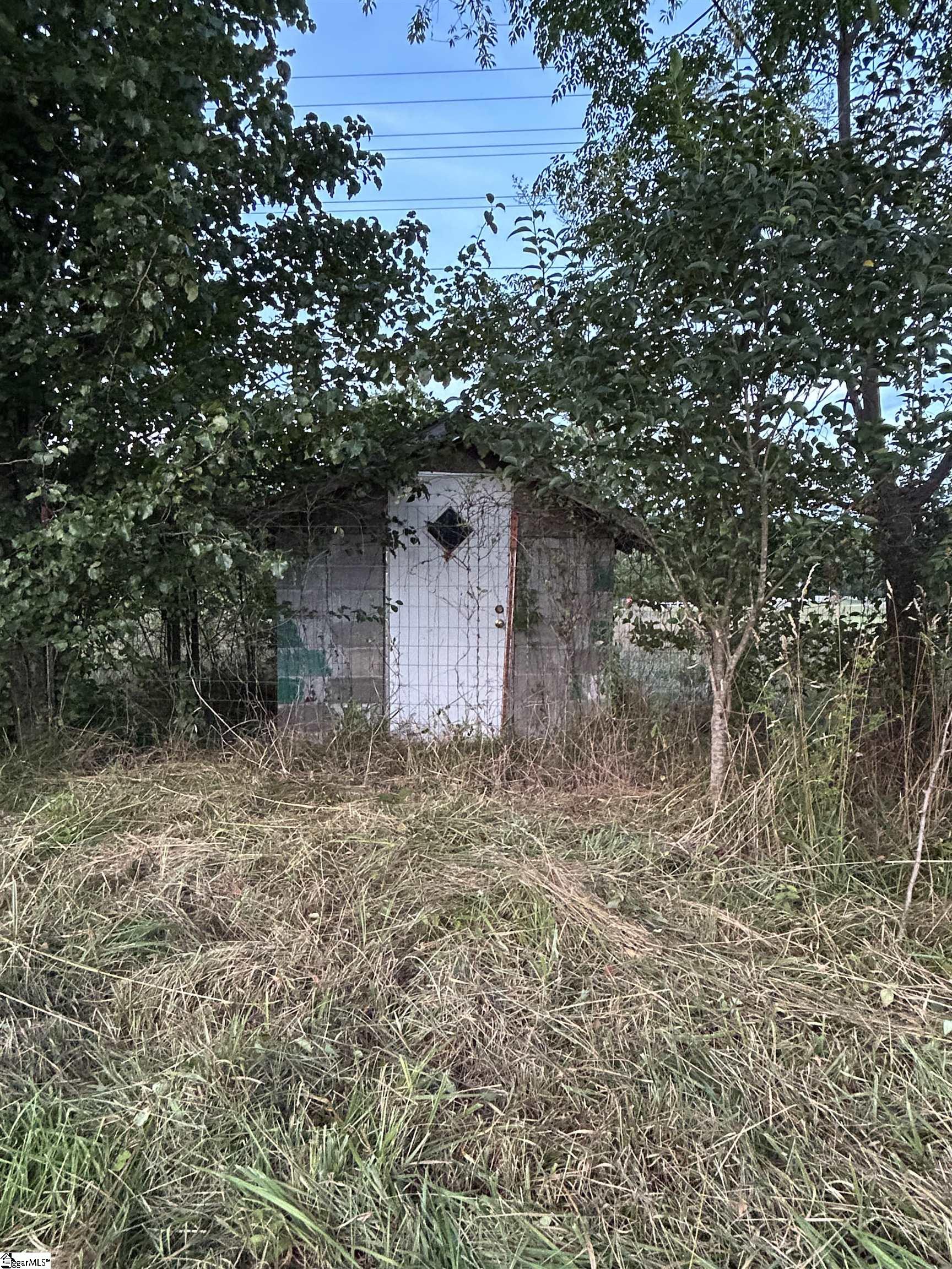 7631 Highway 11 Property Photo 6