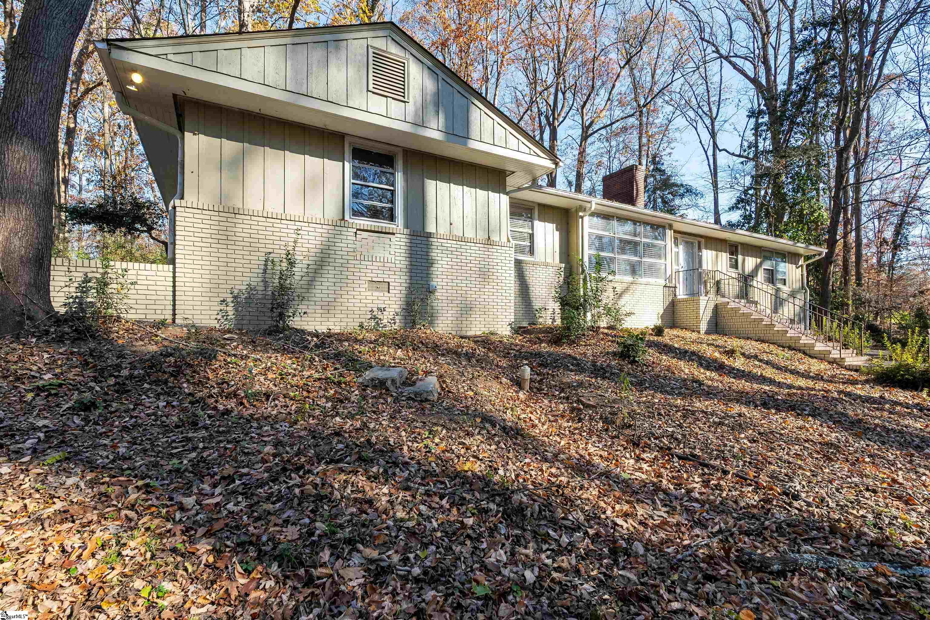1020 Woodburn Road Property Photo 8