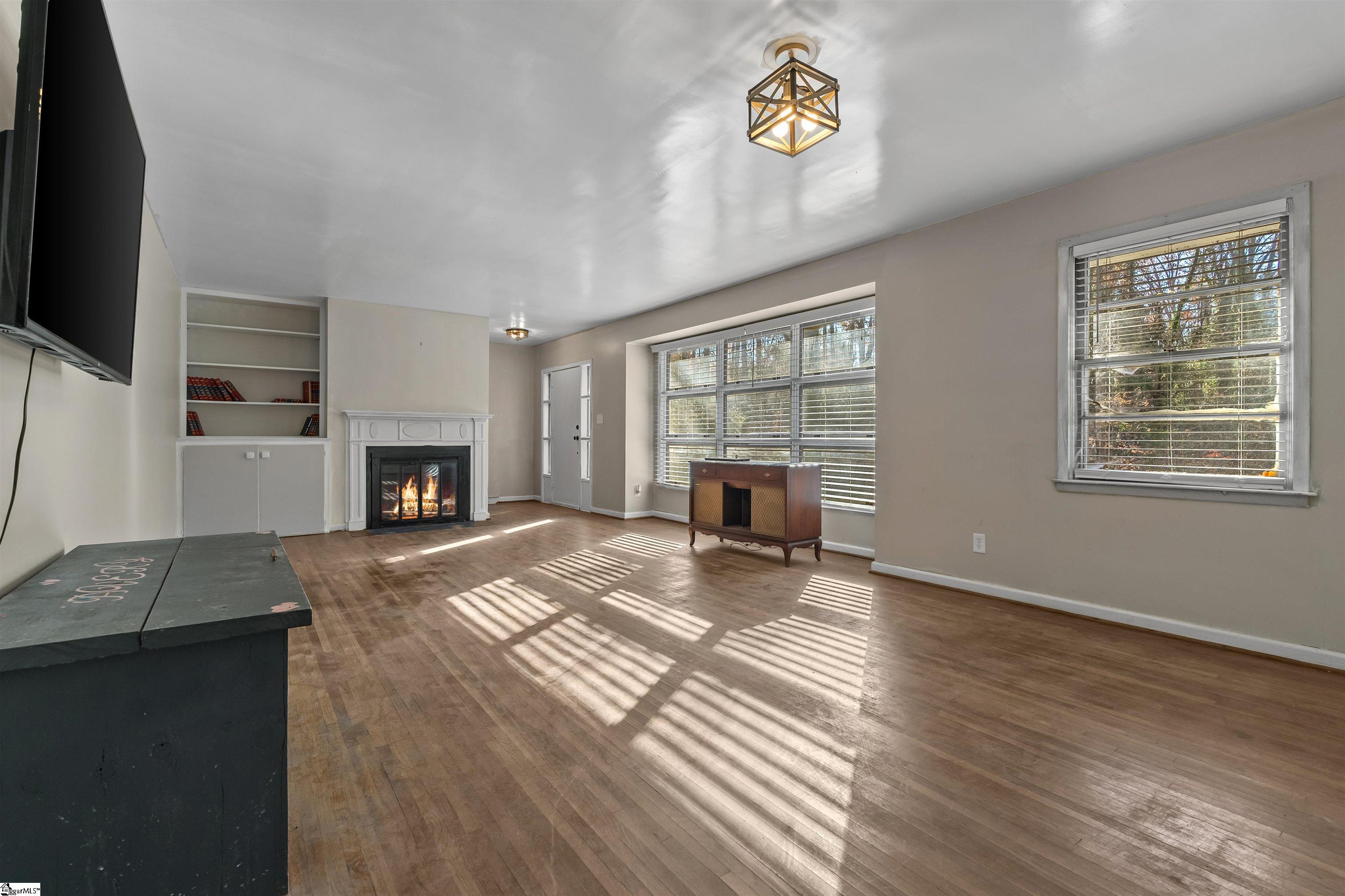 1020 Woodburn Road Property Photo 18