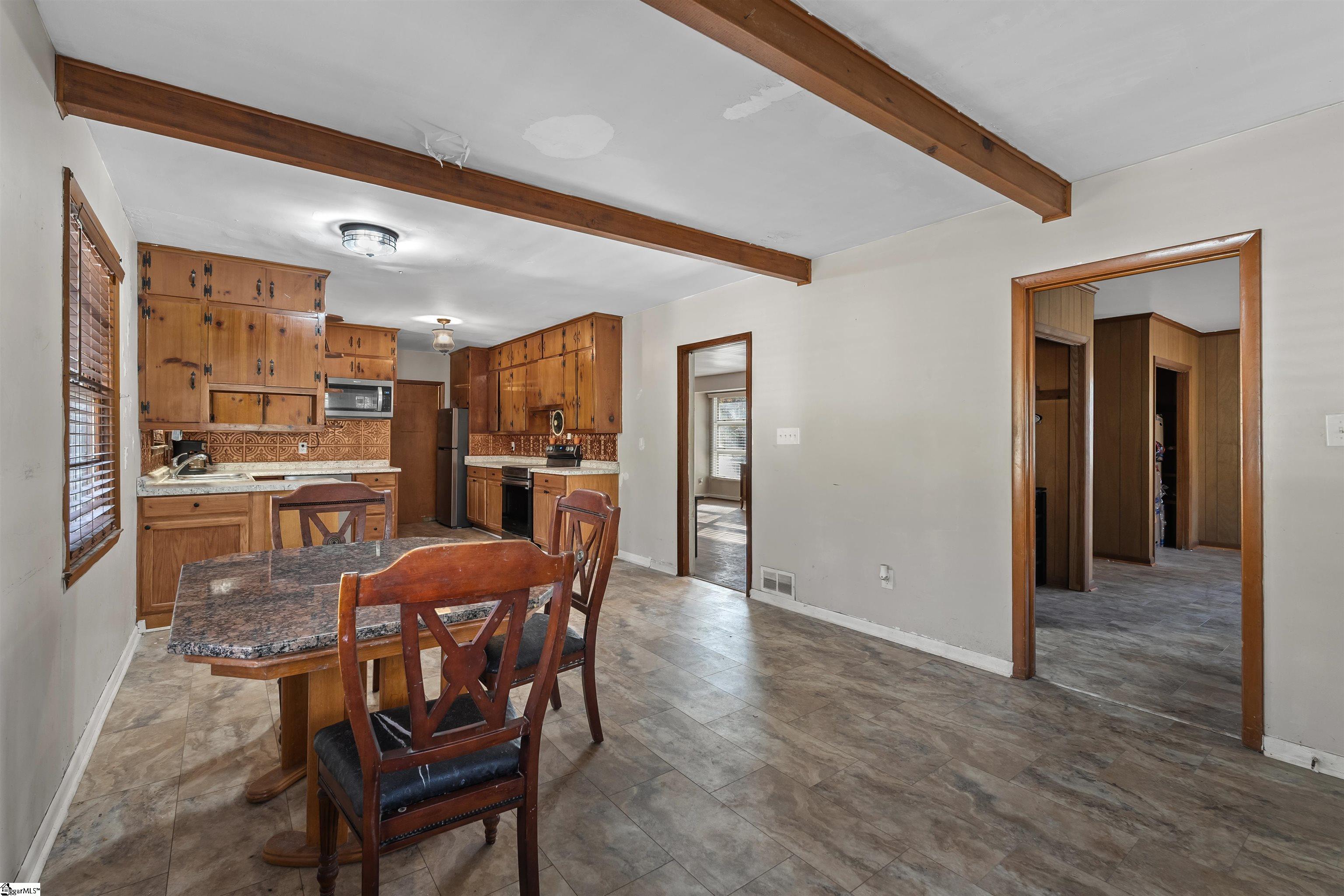 1020 Woodburn Road Property Photo 23