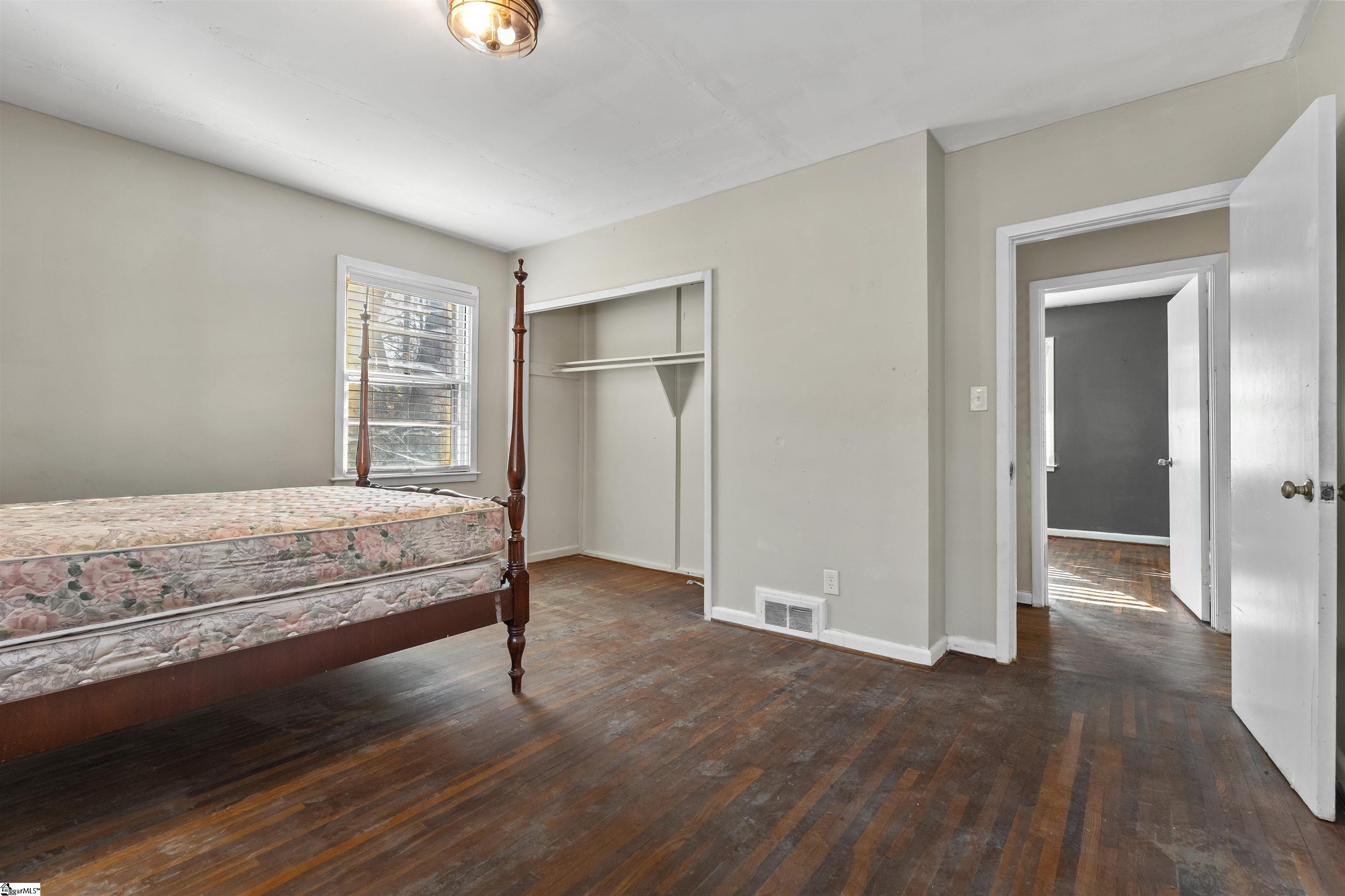 1020 Woodburn Road Property Photo 31