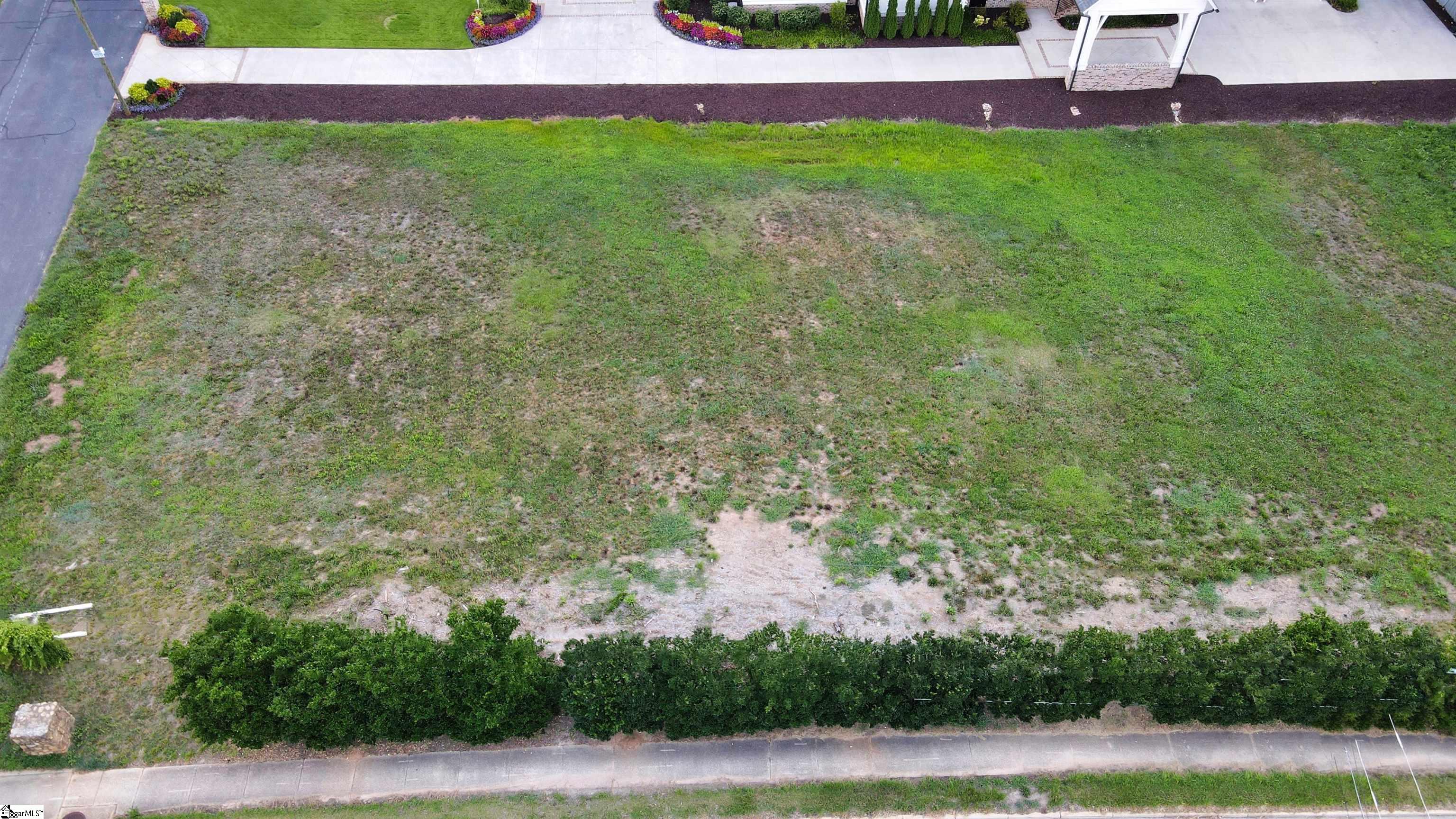 4 Sirrine Drive Property Photo 6