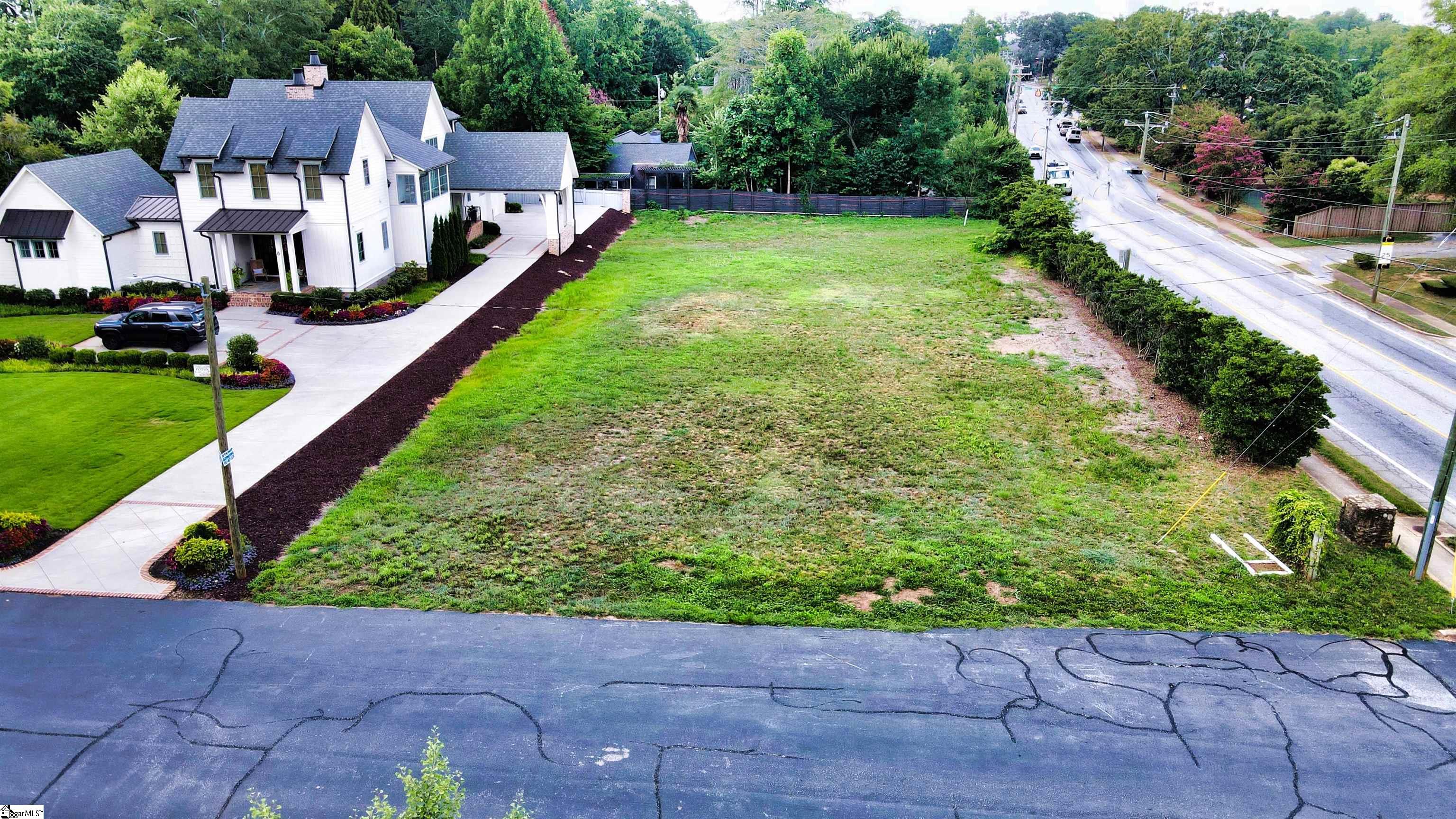 4 Sirrine Drive Property Photo 7