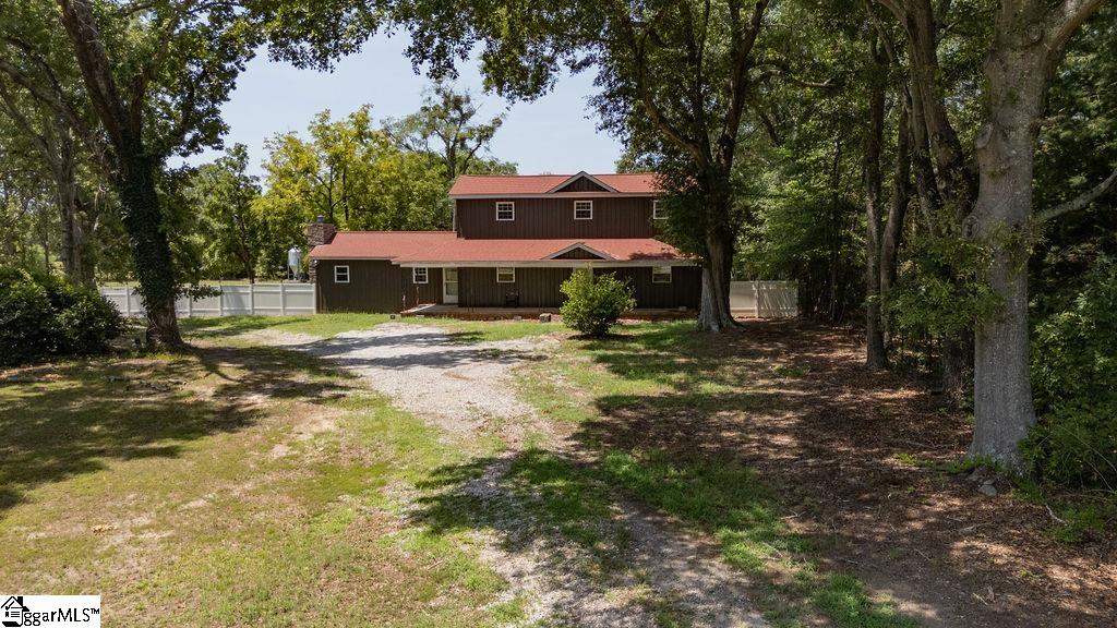 2935 14 Highway Property Photo 1