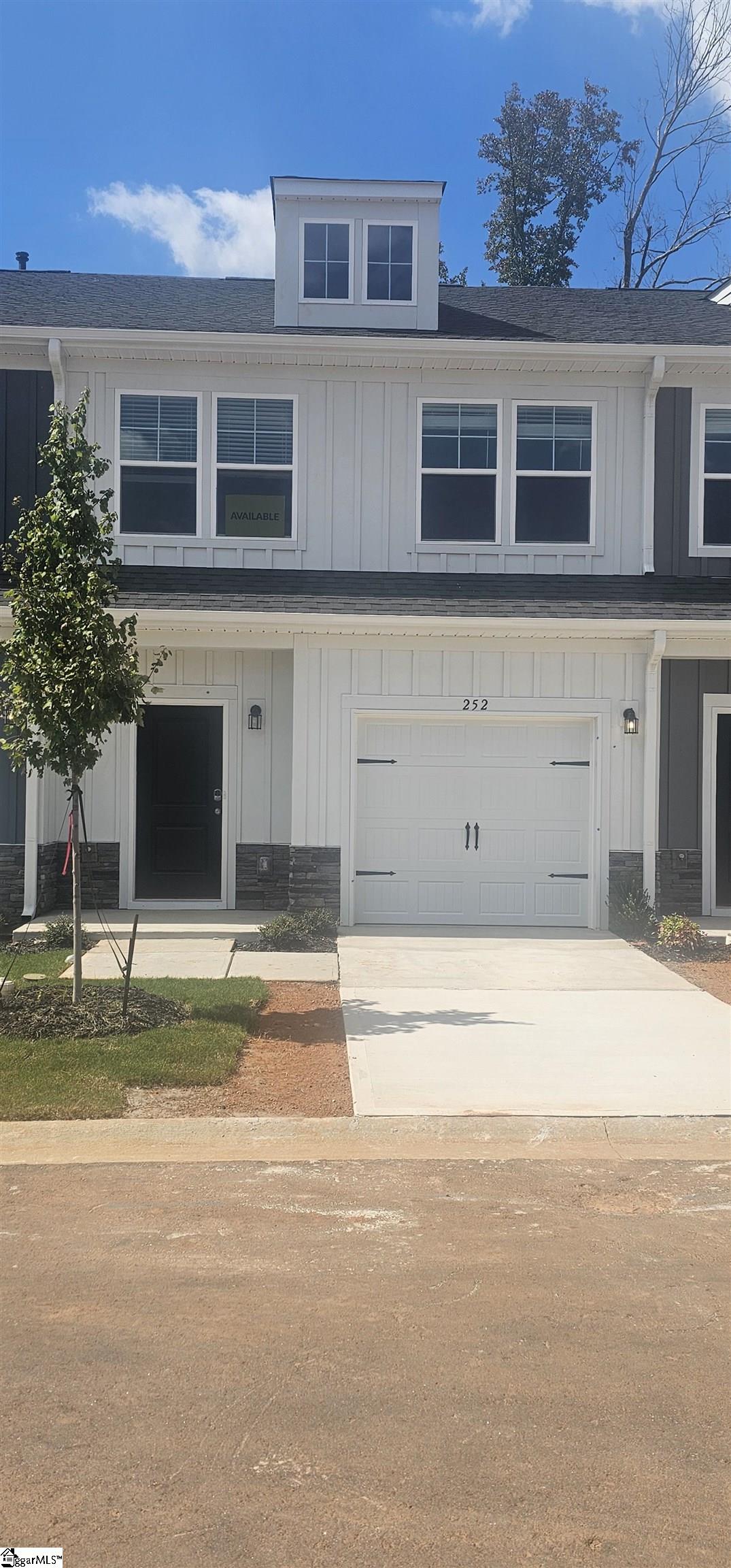 252 Santorini Way Property Photo 1