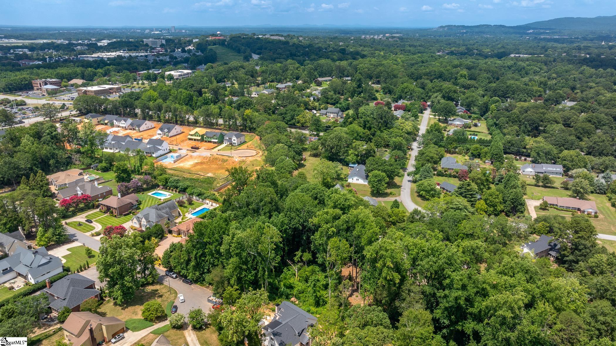 15 Country Squire Court Property Photo 8