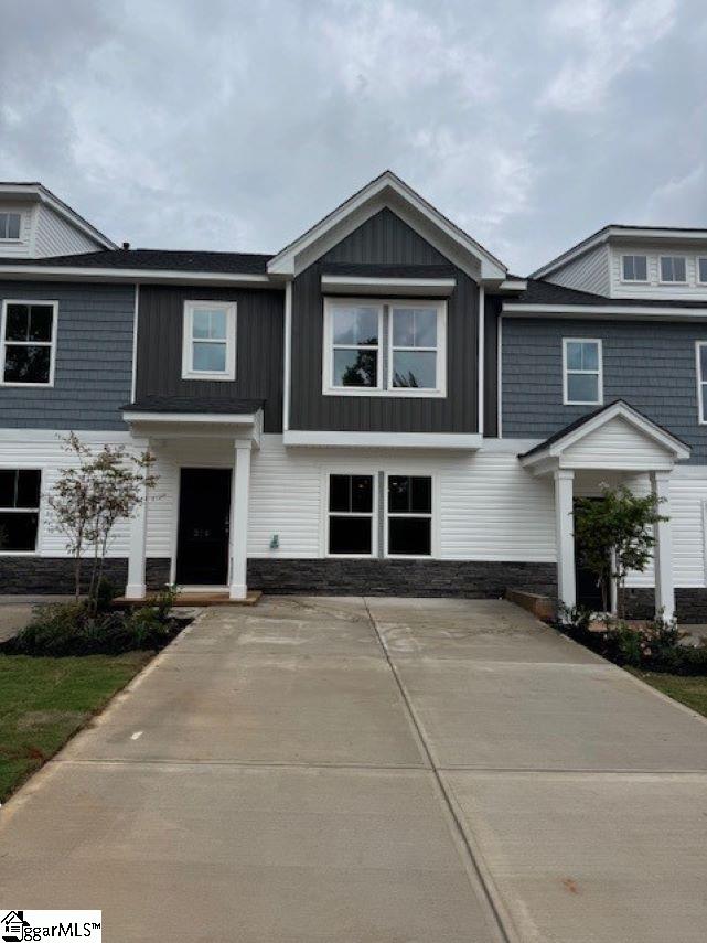 316 Stonyway Lane Property Photo 1