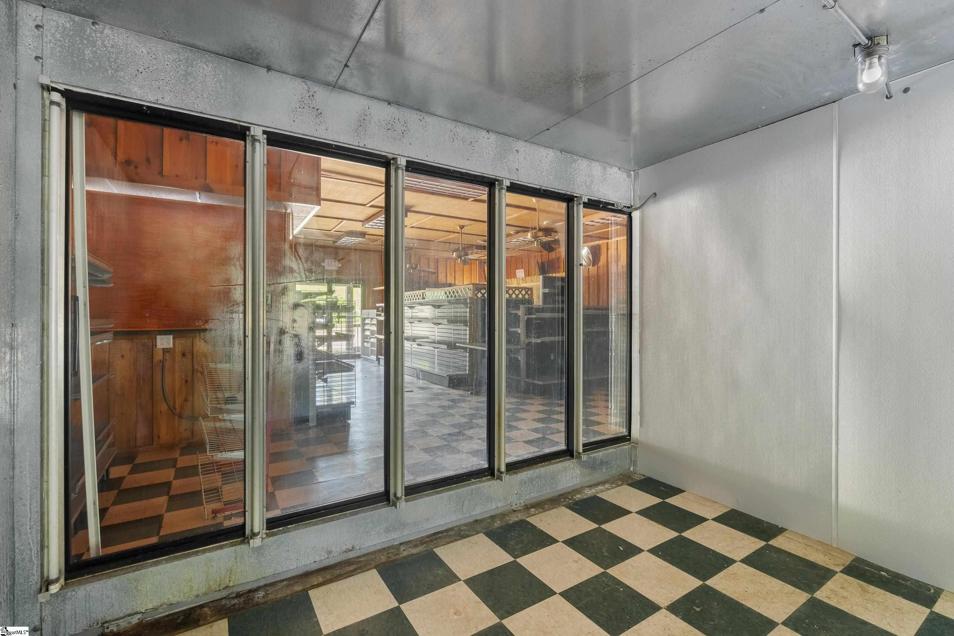 869 Poplar Street Property Photo 10