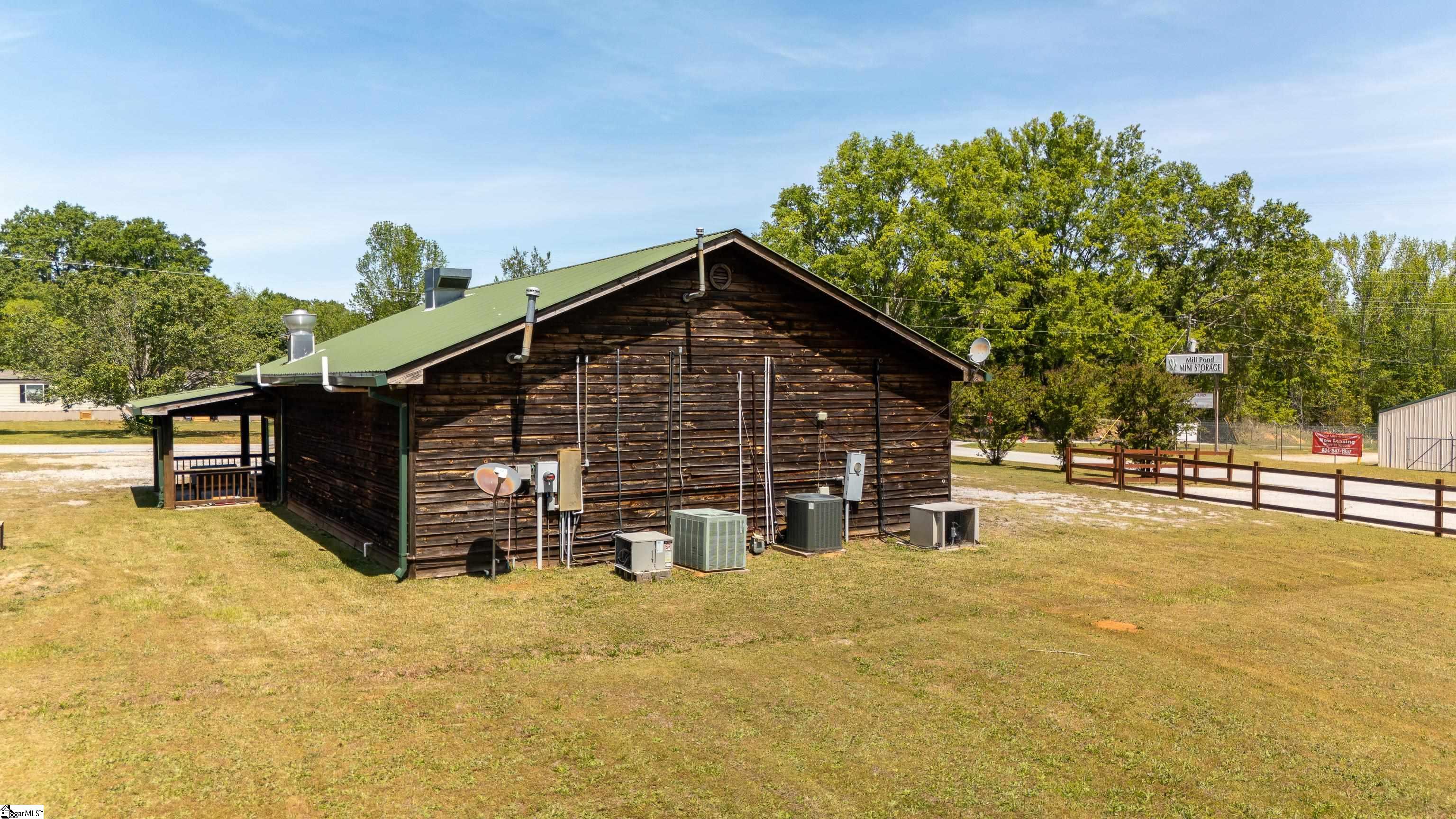 869 Poplar Street Property Photo 17