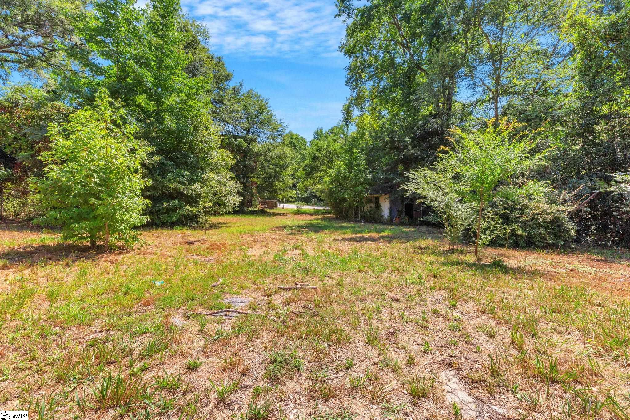 104 E Butler Road Property Photo 7