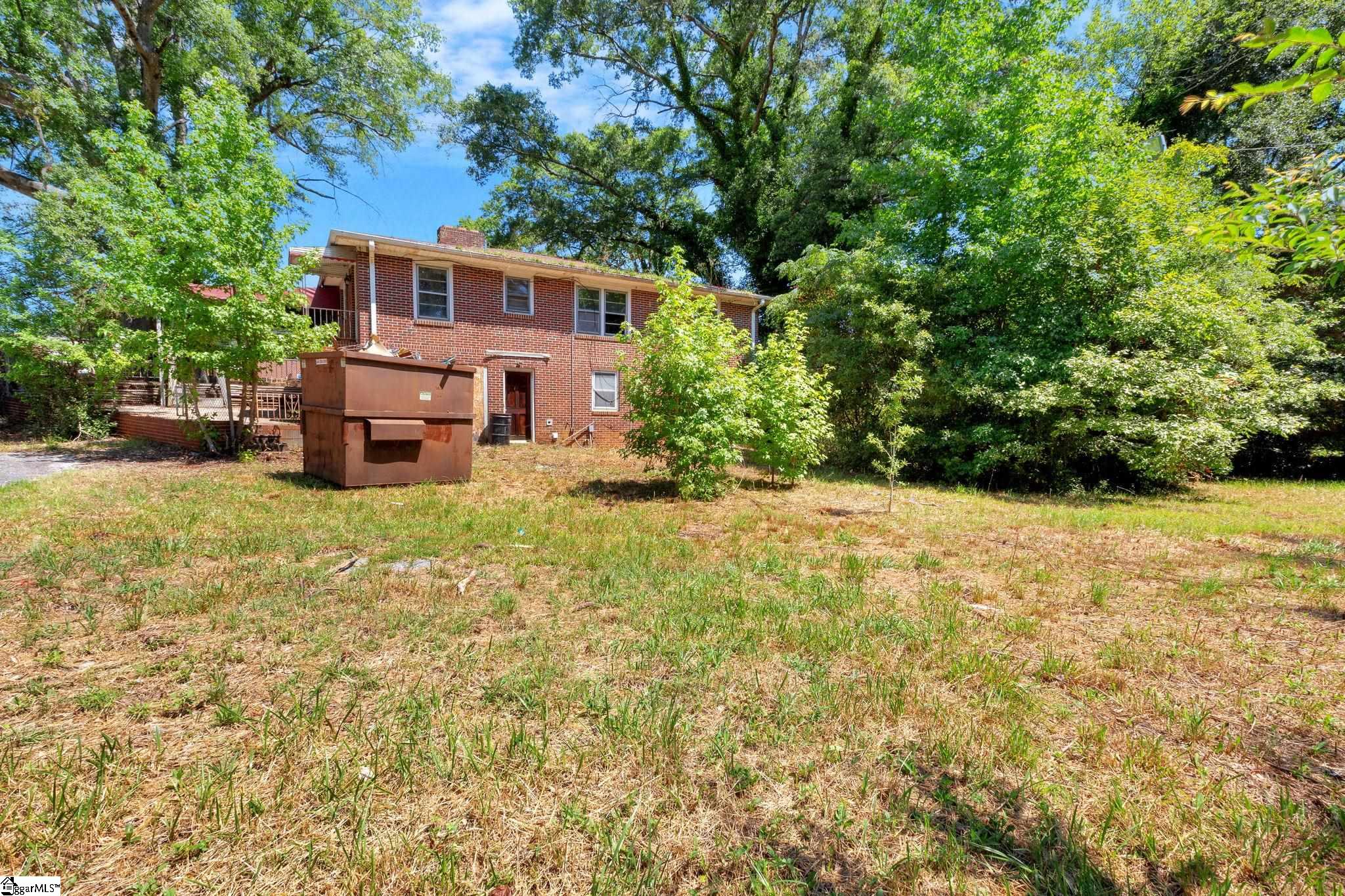 104 E Butler Road Property Photo 8