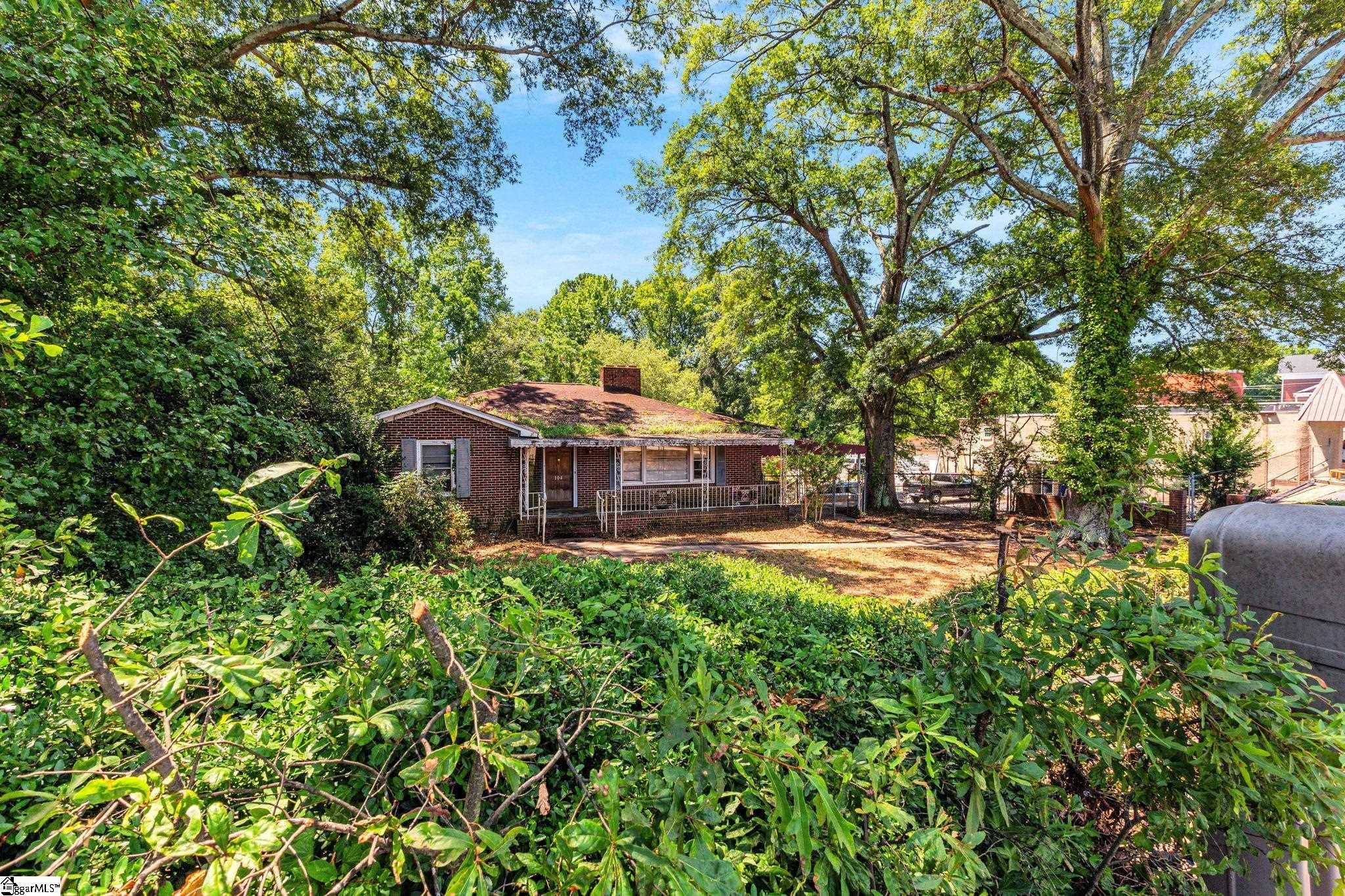 104 E Butler Road Property Photo 18